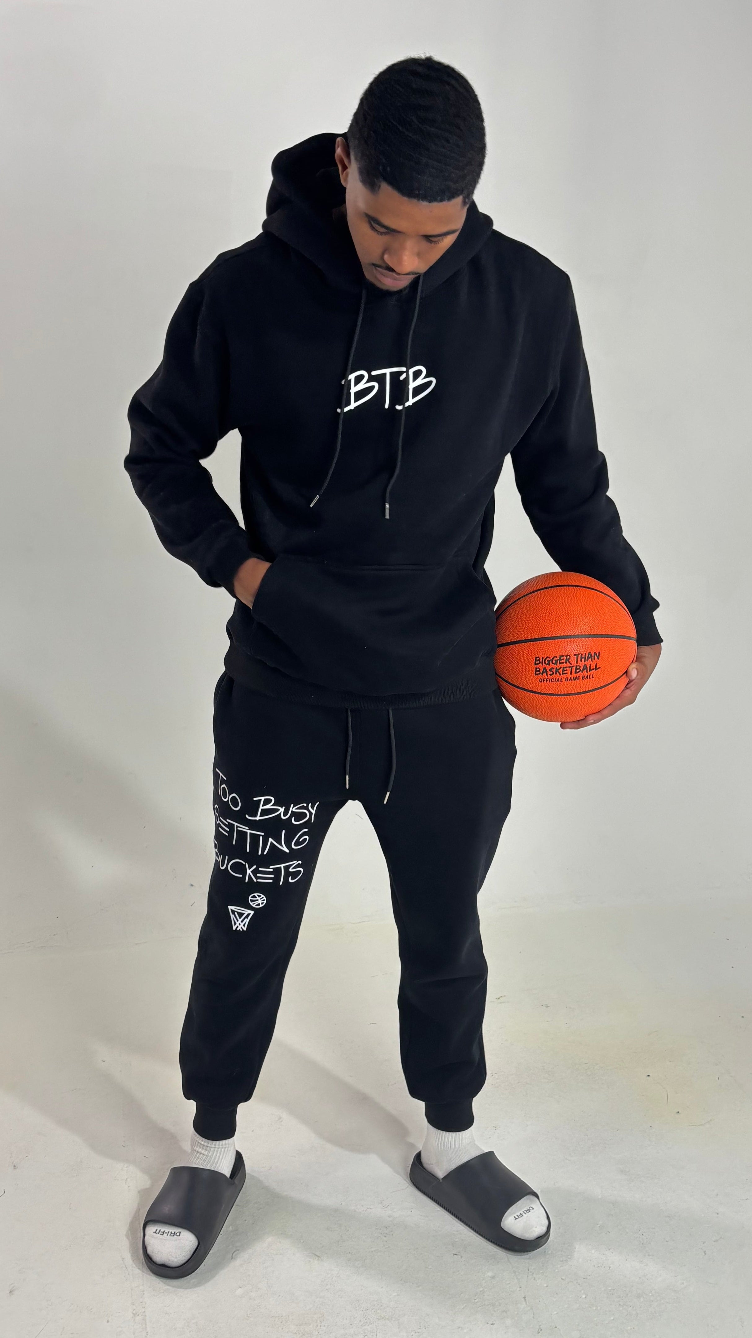 Bigger Than Basketball Too Busy Getting Buckets - Hoodie - Black — detail shot 6