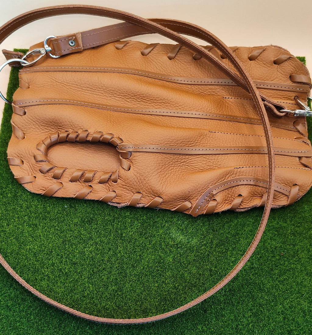 Whenitwasagame baseballglovewallets.com Finger Glove Purse - Blank No Patch — detail close-up