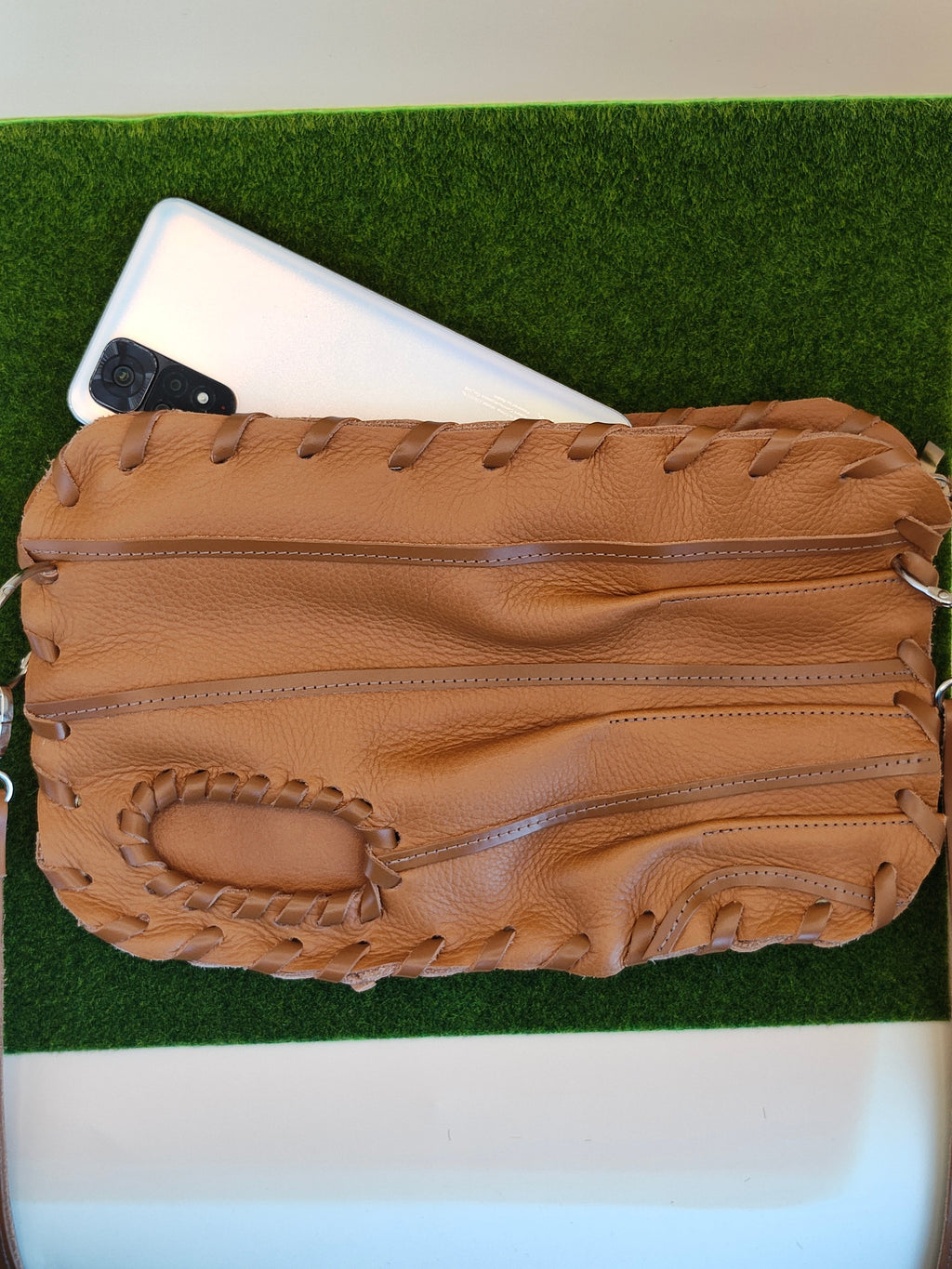 Whenitwasagame baseballglovewallets.com Finger Glove Purse - Blank No Patch — lifestyle context