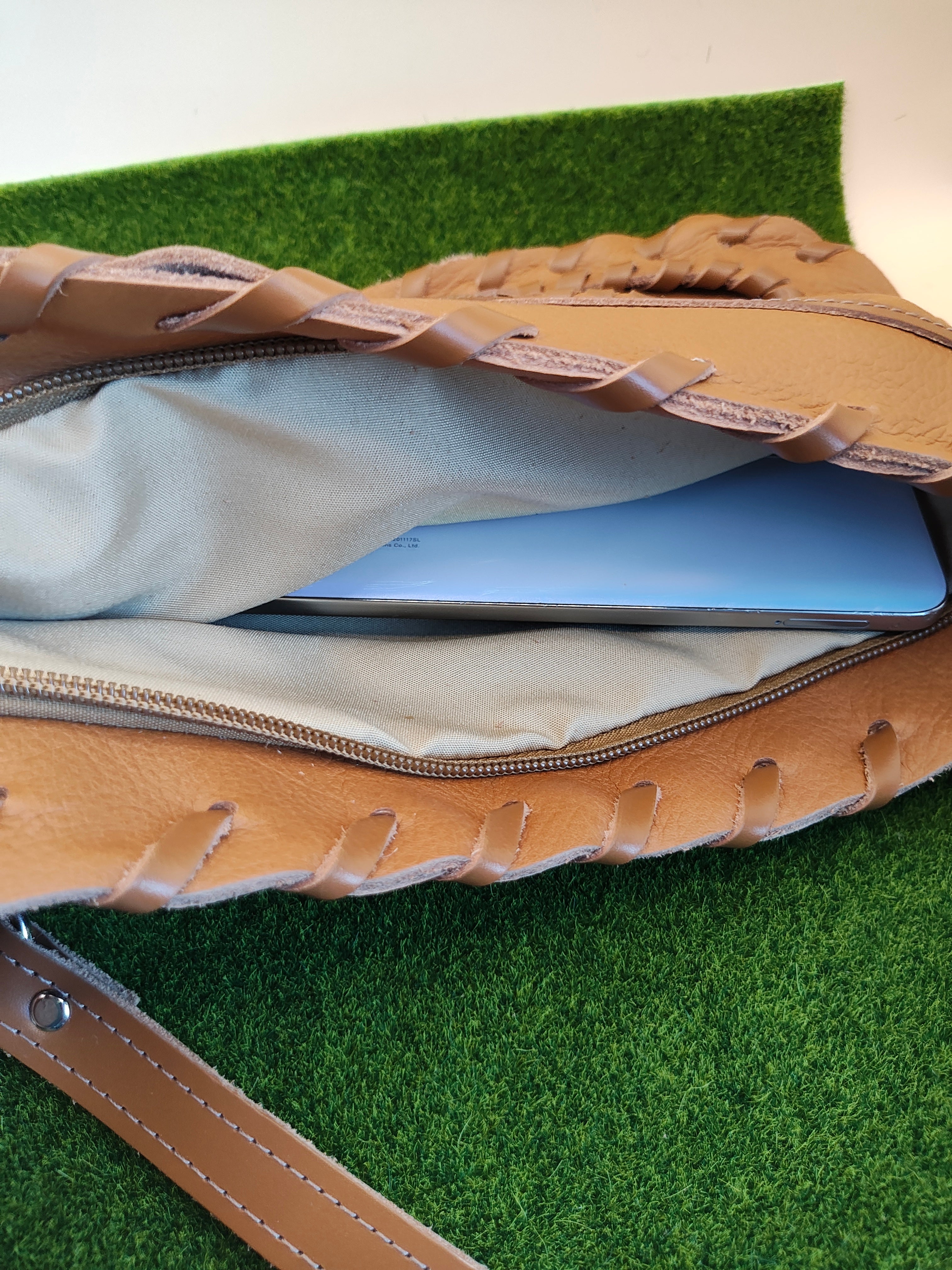 Whenitwasagame baseballglovewallets.com Finger Glove Purse - Blank No Patch — alternative angle