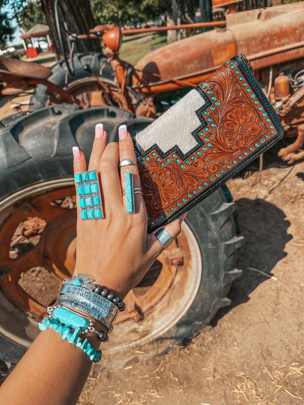Haute Southern Hyde The Cheyenne Wallet a Haute Southern Hyde by Beth Marie Exclusive — construction detail