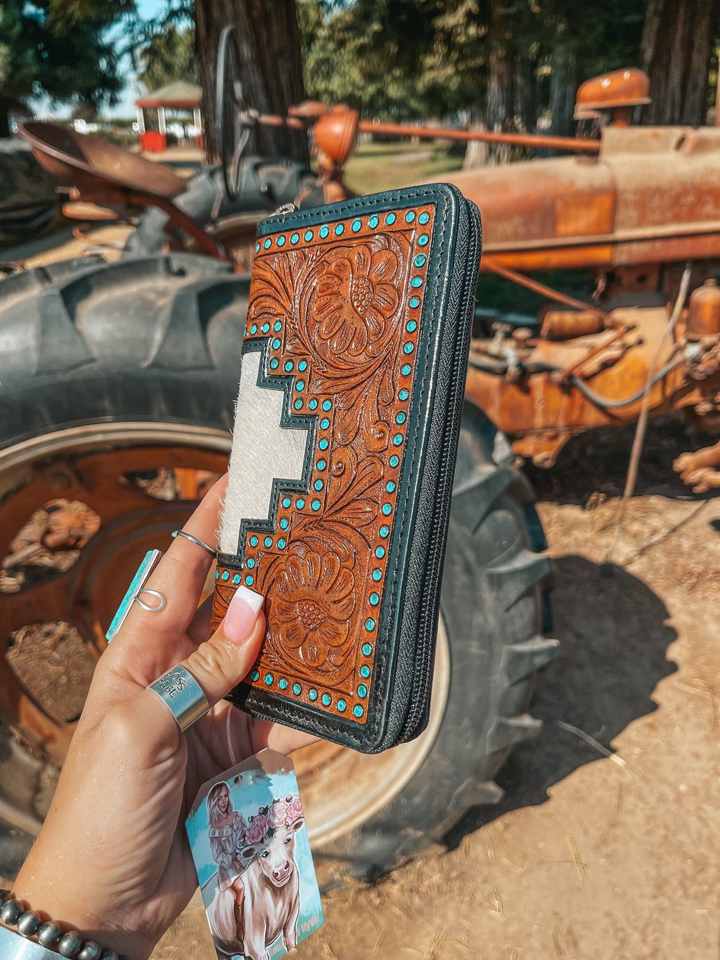 Haute Southern Hyde The Cheyenne Wallet a Haute Southern Hyde by Beth Marie Exclusive — detail shot 6