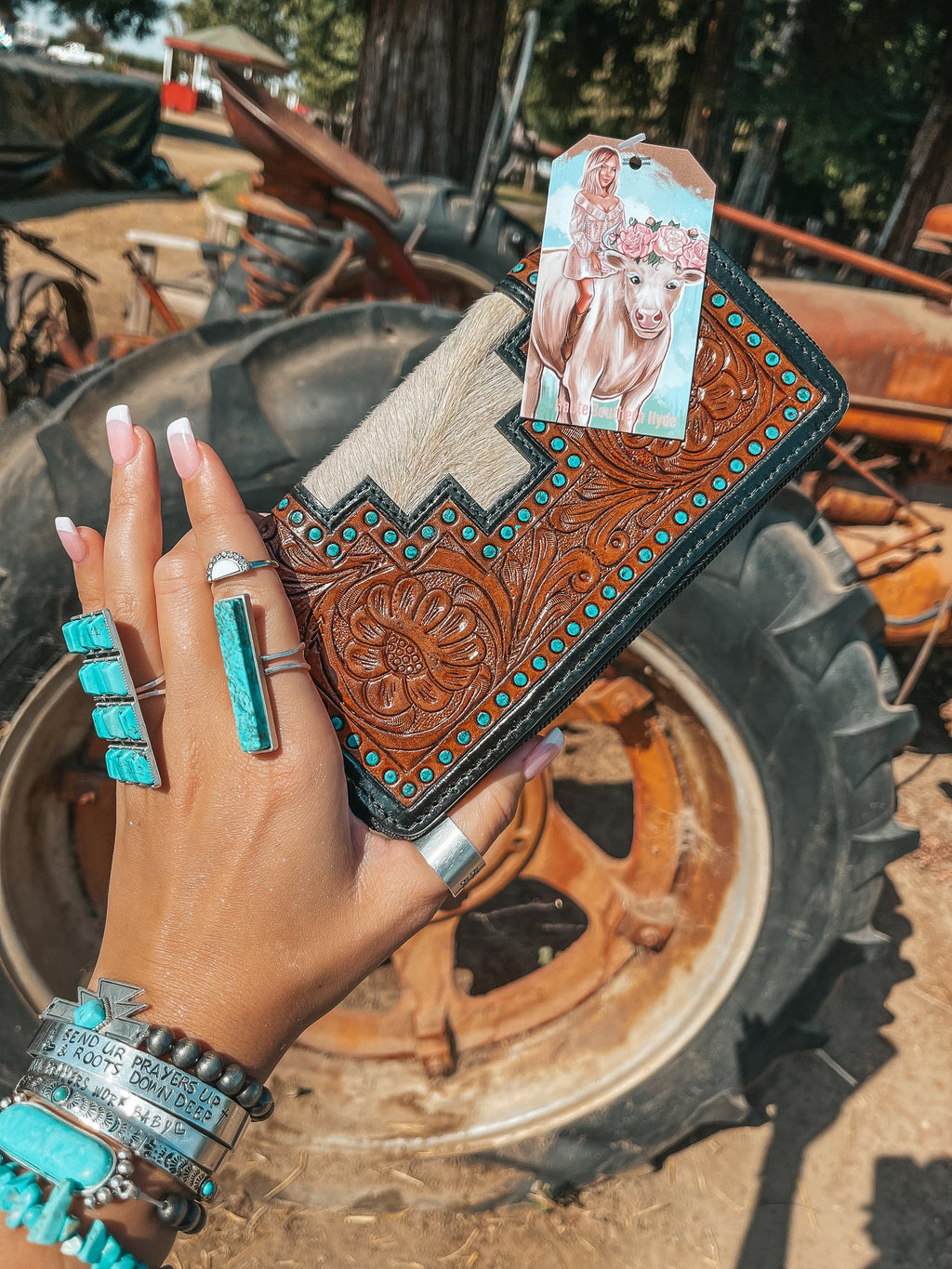 Haute Southern Hyde The Cheyenne Wallet a Haute Southern Hyde by Beth Marie Exclusive — detail shot 7
