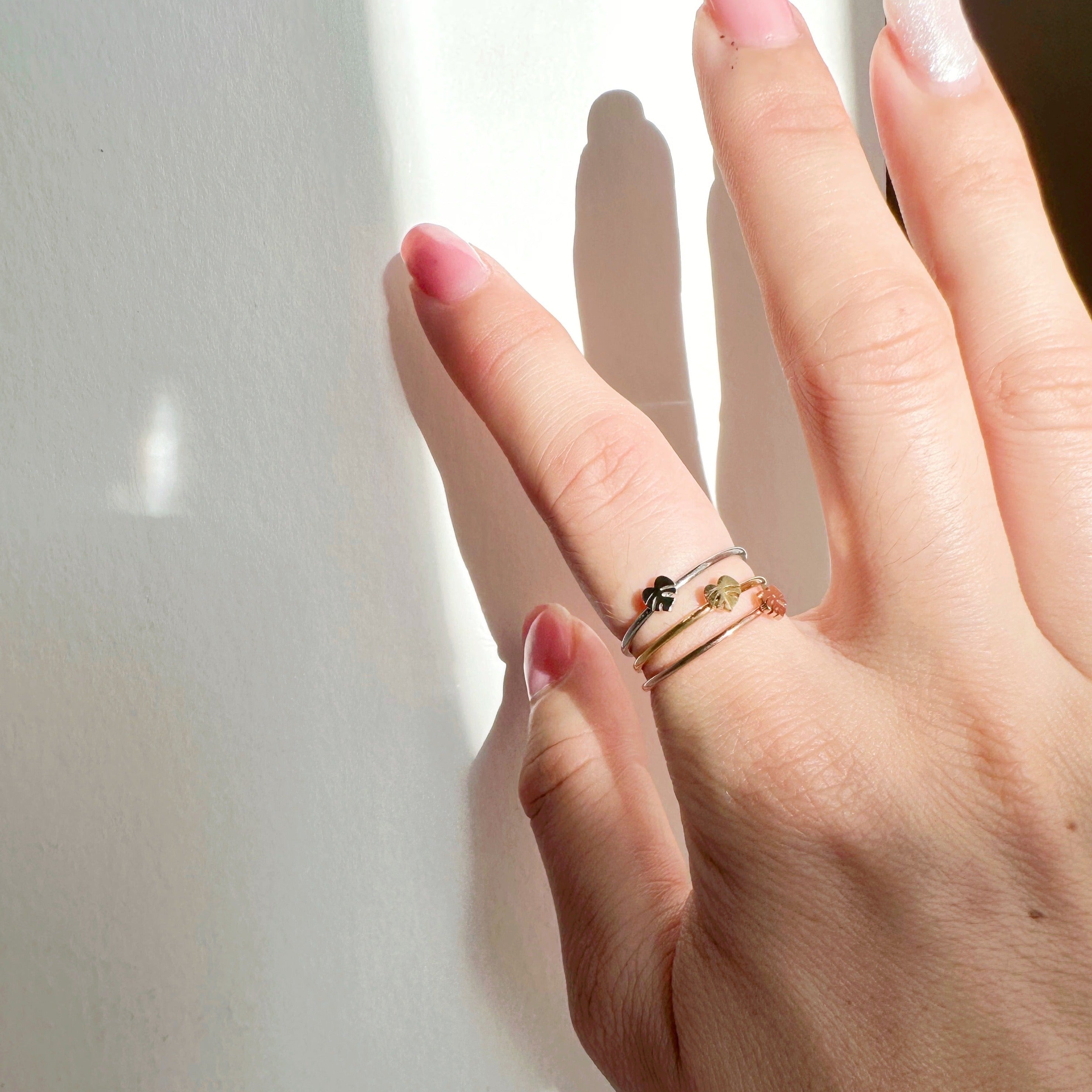 Monstera Deliciosa Dainty Minimal Plant Ring – Plant Dosage LLC