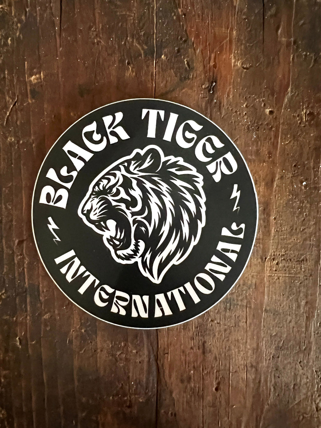 Black Tiger International Attack Tiger  Logo Black — detail and construction