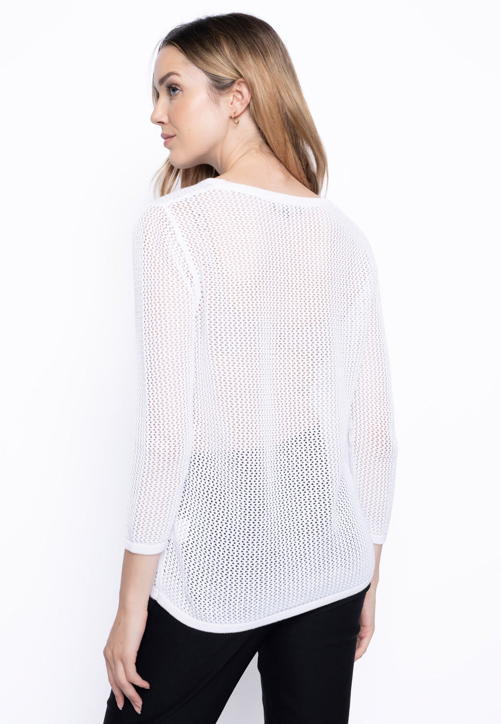 KADOU BOUTIQUE White Knit with Silver Applique Top — detail close-up