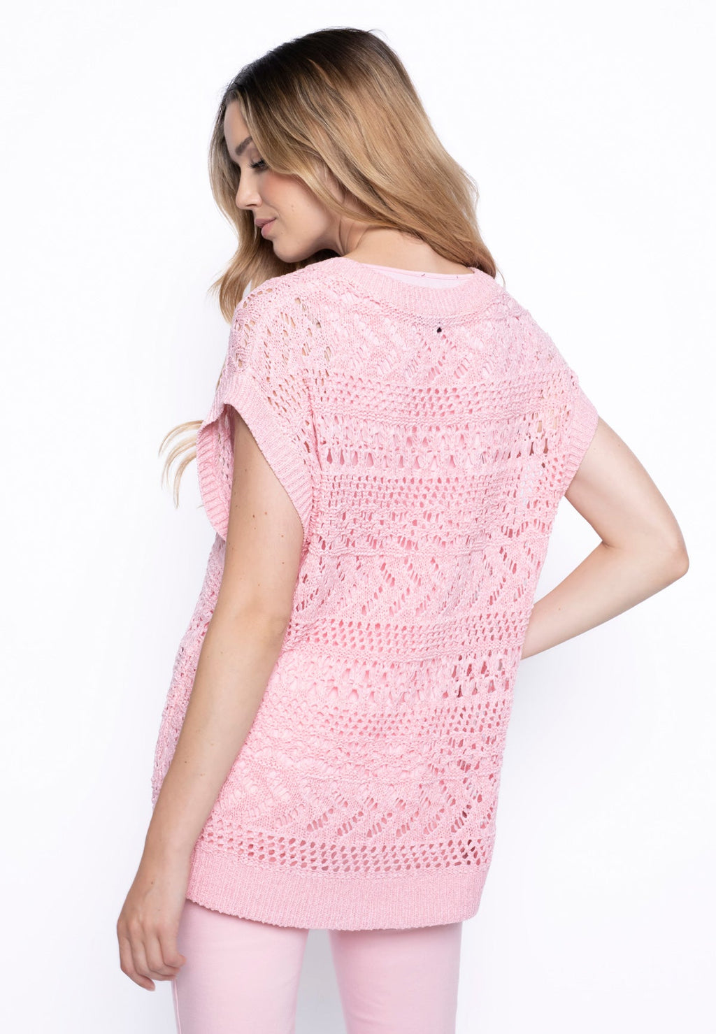 KADOU BOUTIQUE Open Knit V-Neck Top — side view