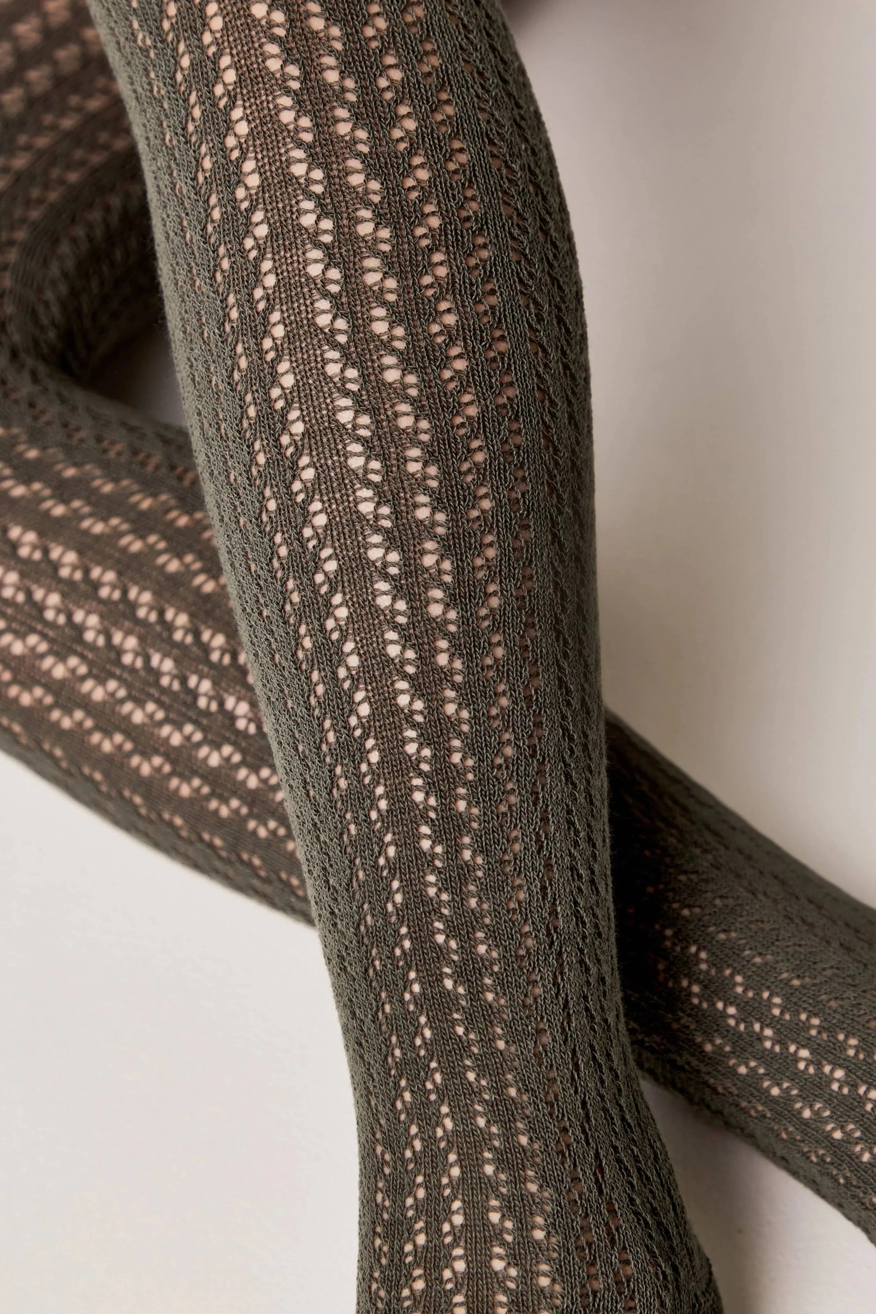TheRanok.com Conte-Kids Cotton Tights Miss 618 - Mesh Pattern — back view