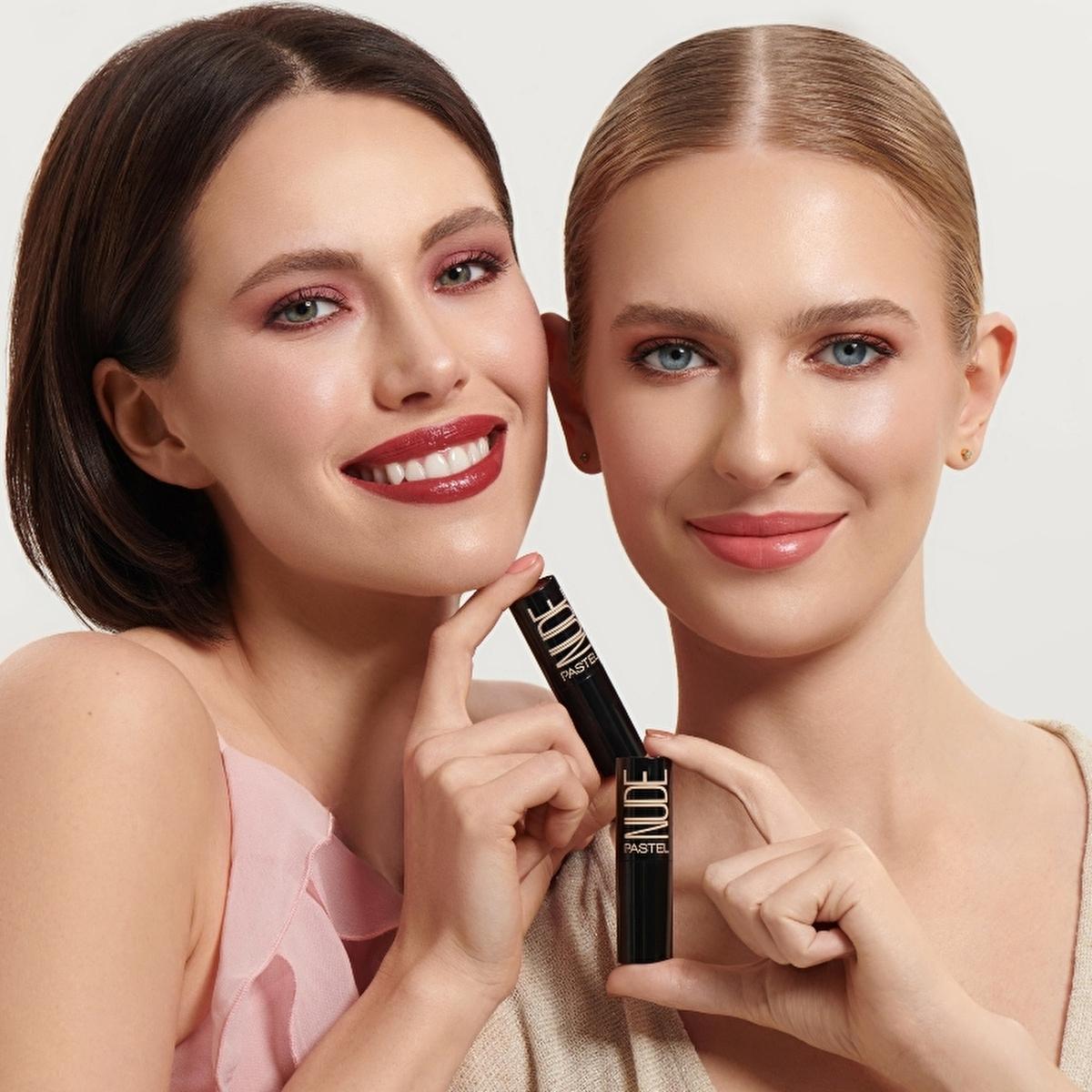 Lipstick Queen Pastel Nude Lipstick 526 - Moisturizing, Cruelty-Free Cosmetic Lipstick for Natural Look