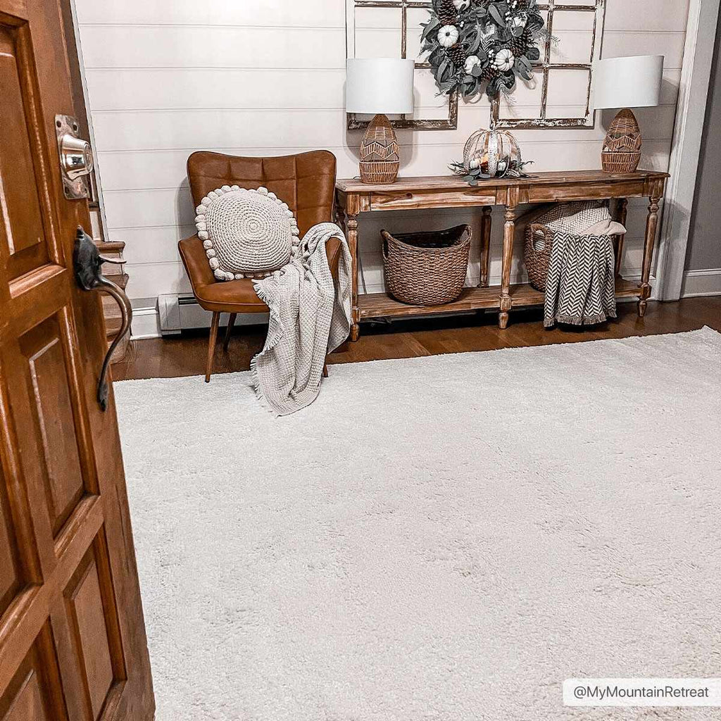 Judy White Washable Area Rug - Clearance – Boutique Rugs, view 3