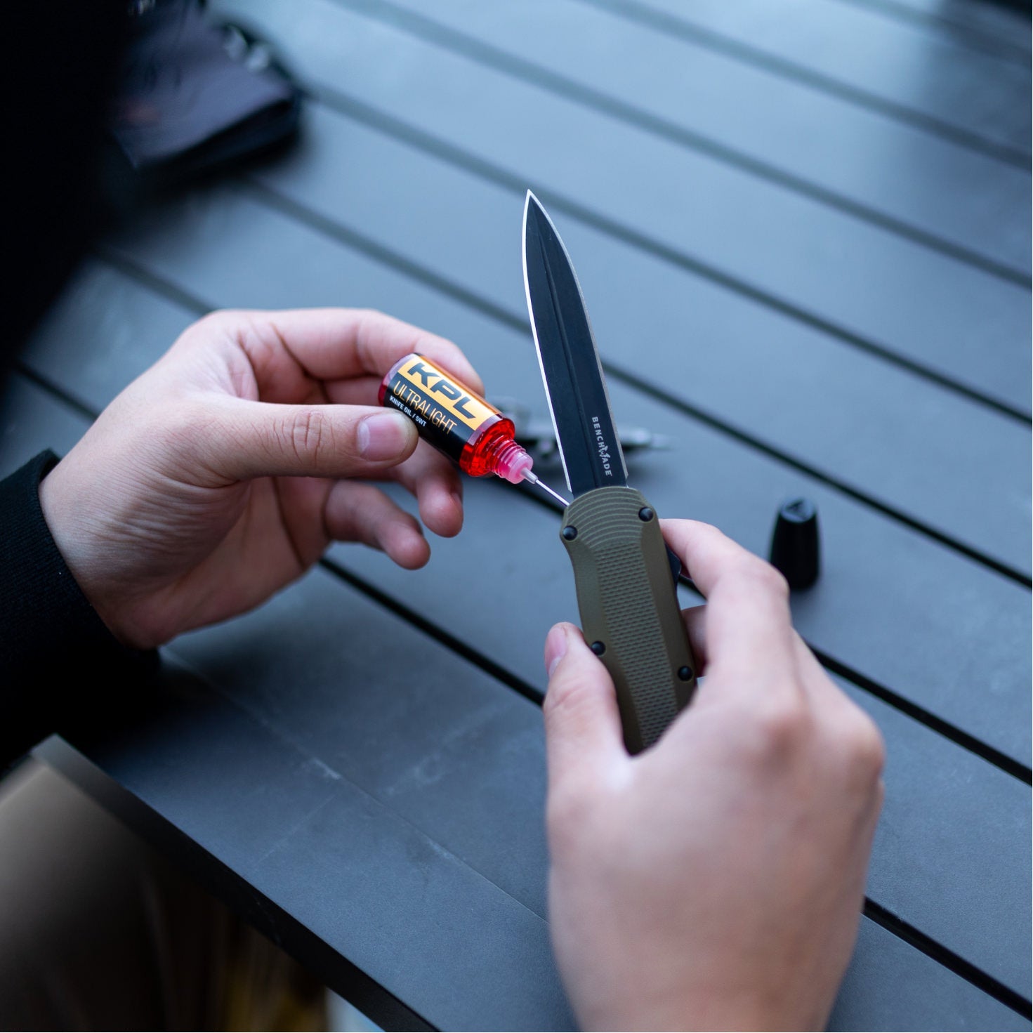 KPL Ultra-Light – Knife Pivot Lube, view 2