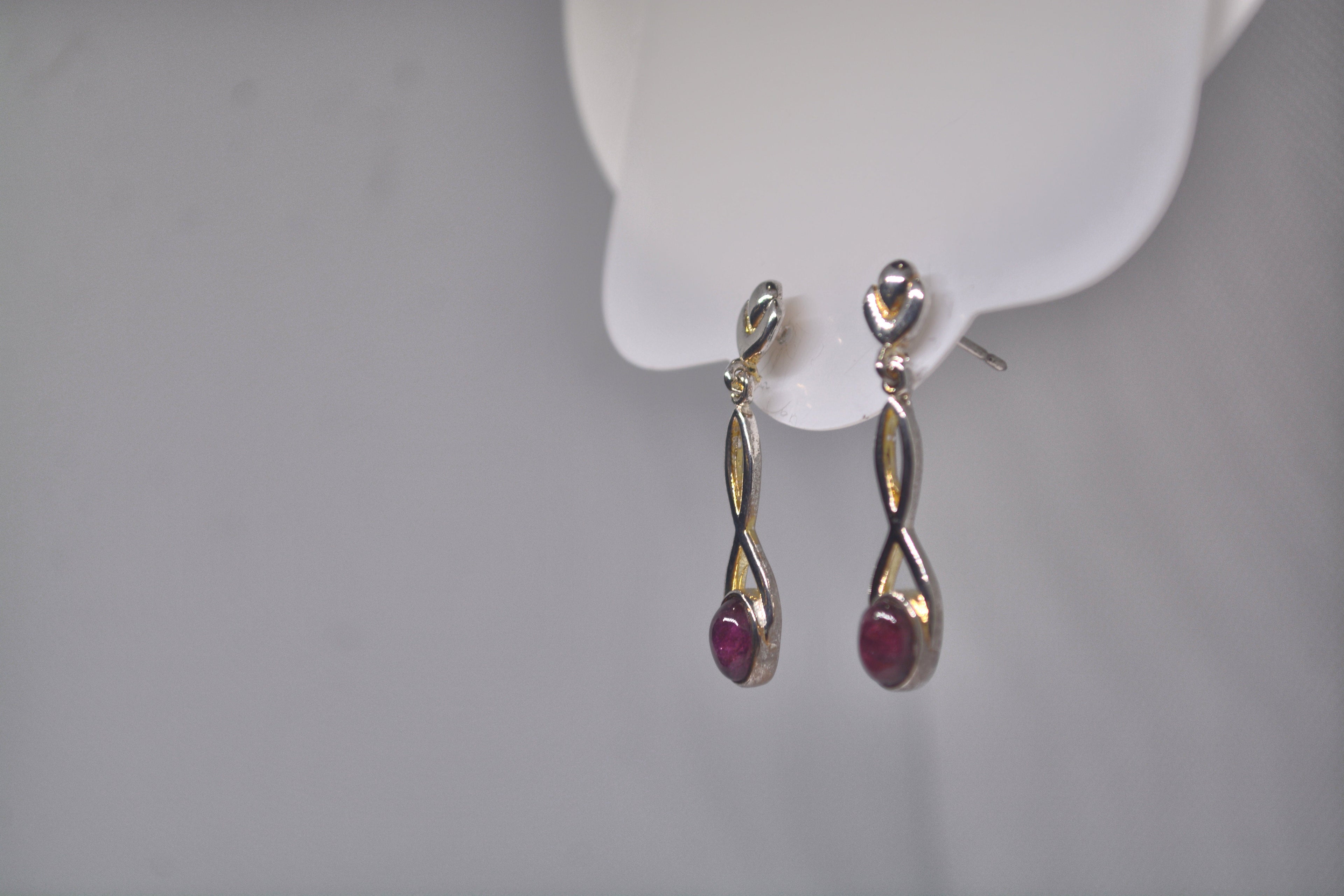 Just Neat Stuff Garnet oval Swirl Earrings — main product shot