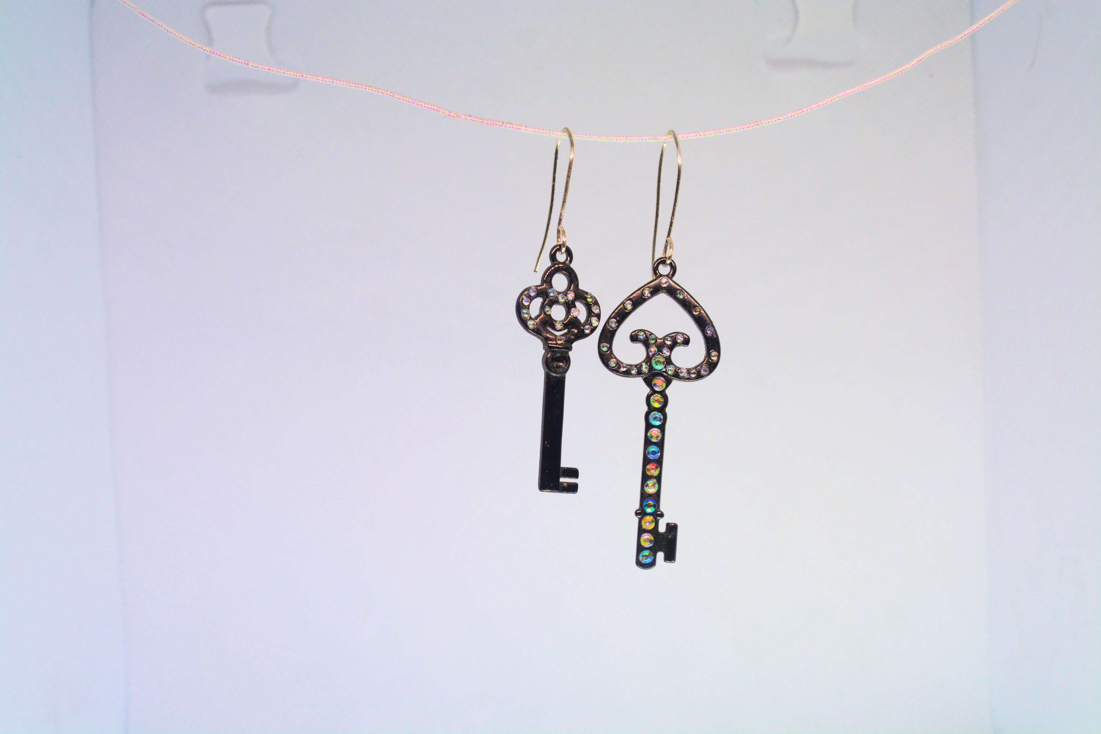 Just Neat Stuff Unmatched Keys — side view