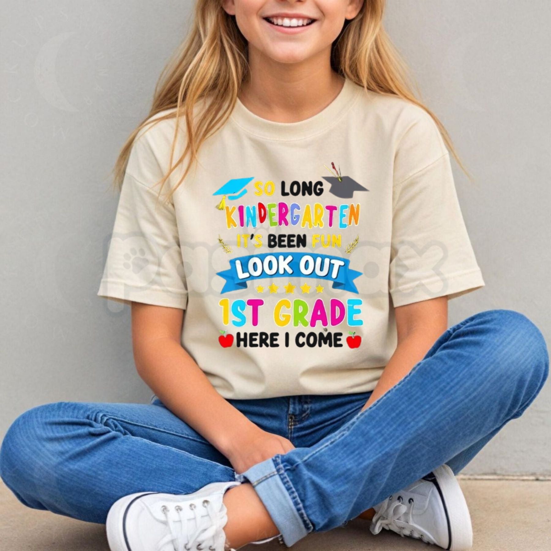 Kindergarten Graduation T-Shirt – "Look Out 1st Grade Here I Come" Kids Last Day Of School Graphic Tee