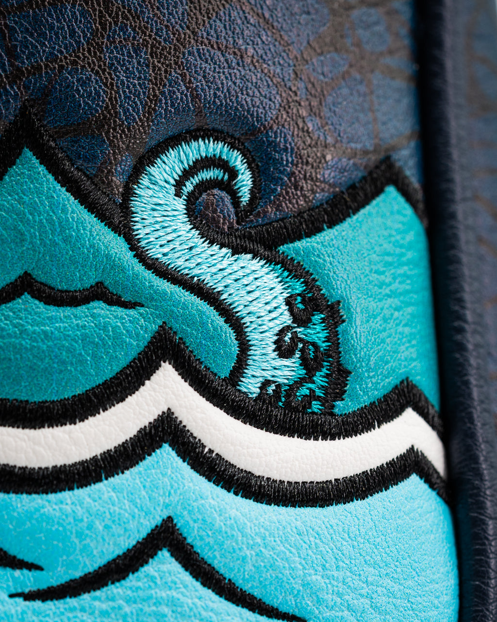 Pins and Aces Kraken - Mallet Putter Cover — packaging