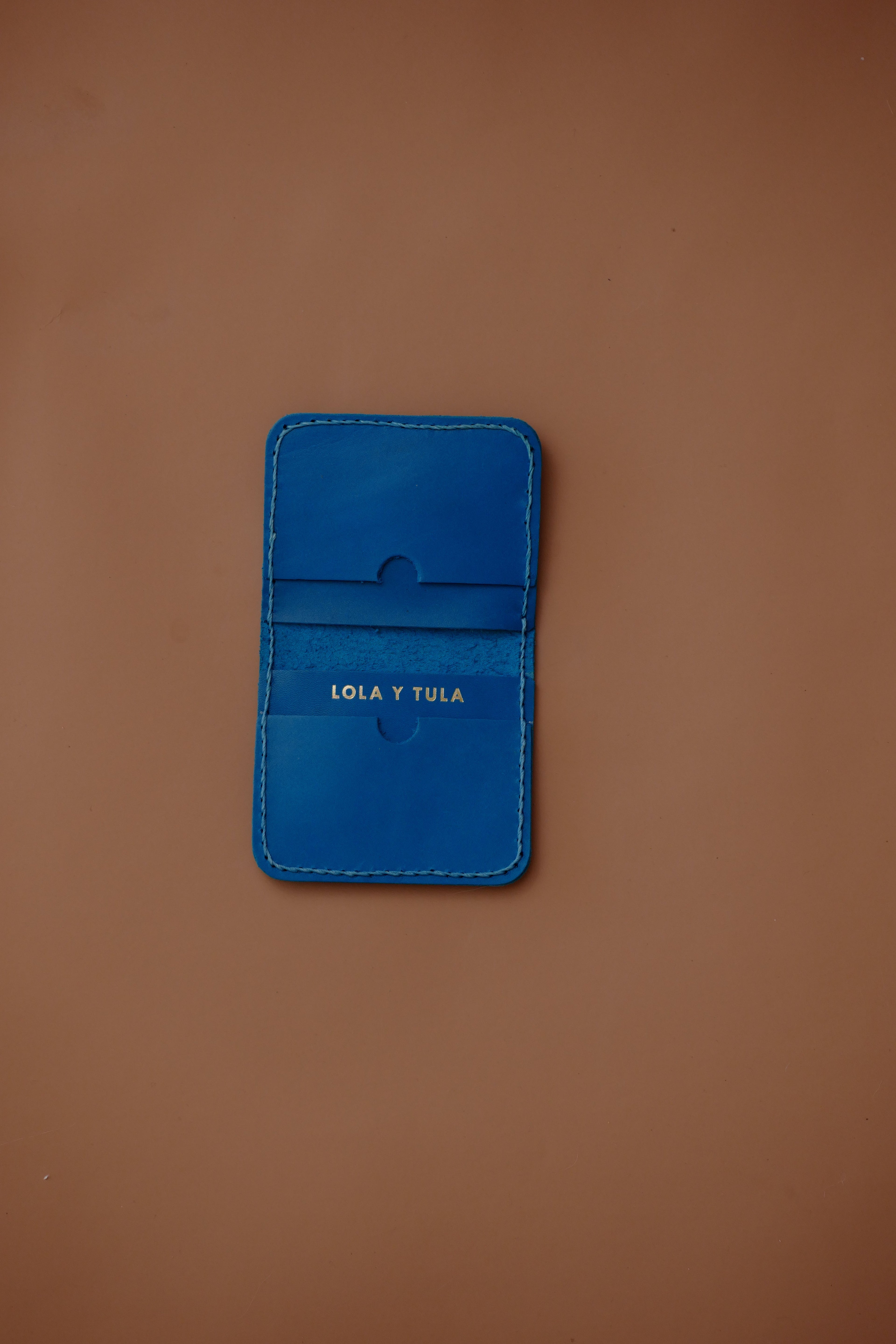 LOLA Y TULA Leather cardholder Wallet Pacific Blue — side view