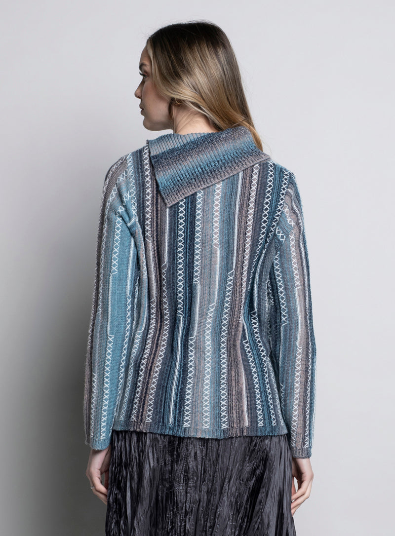KADOU BOUTIQUE Split Collar Knit Sweater — detail close-up