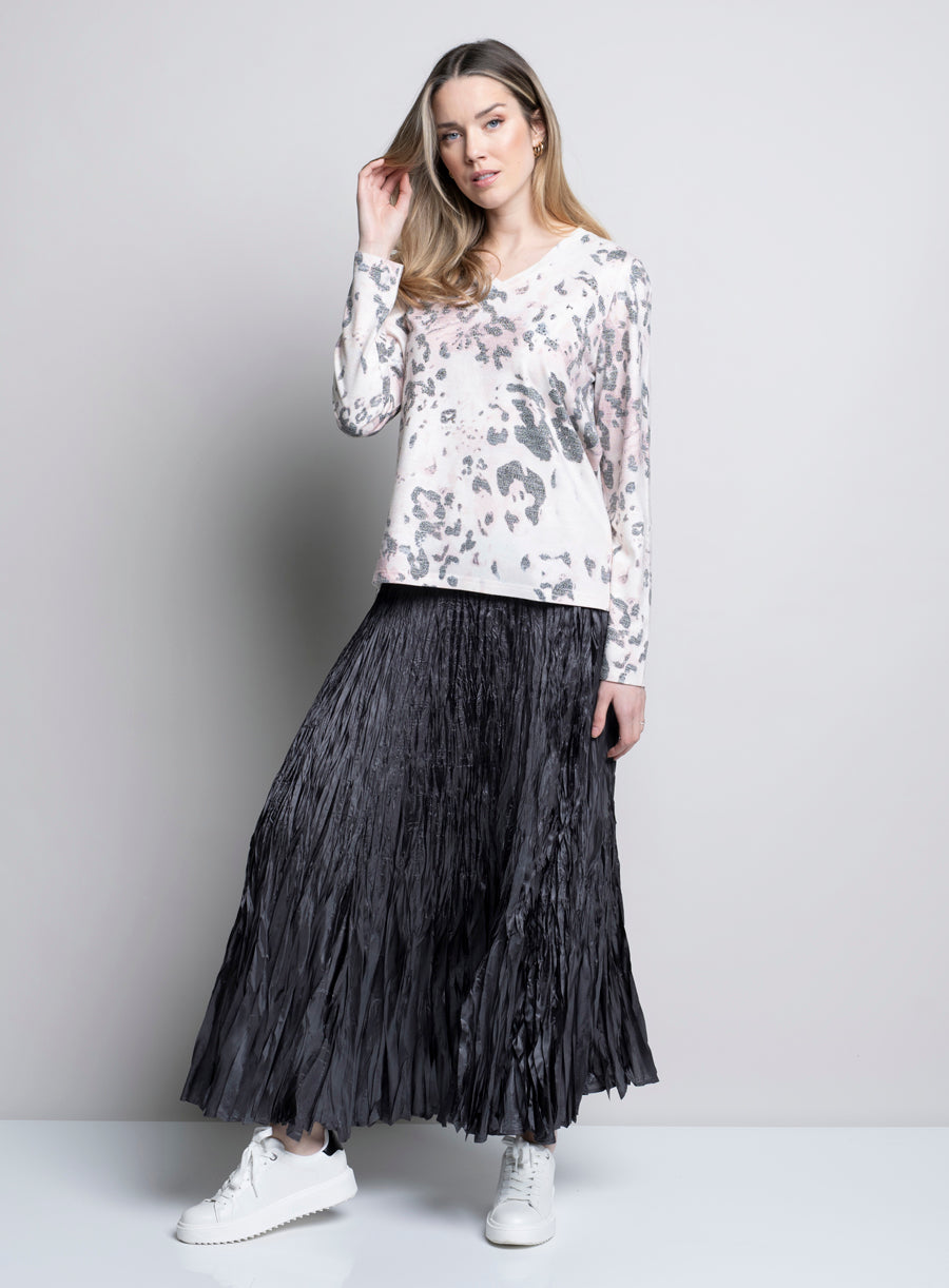 KADOU BOUTIQUE Crinkled Long Skirt — lifestyle context