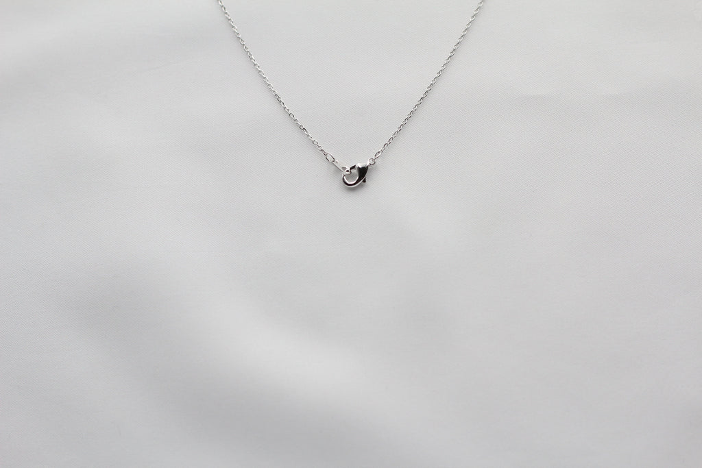 KADOU BOUTIQUE Texas State Map Necklace - Matte Polish — color detail