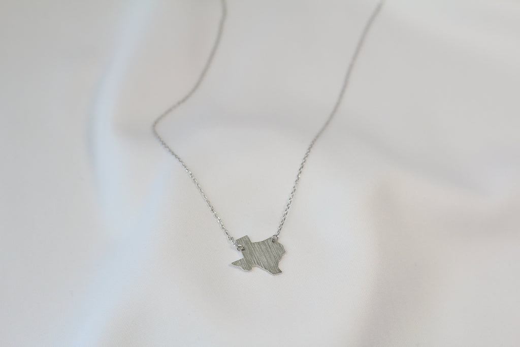 KADOU BOUTIQUE Texas State Map Necklace - Matte Polish — alternative angle