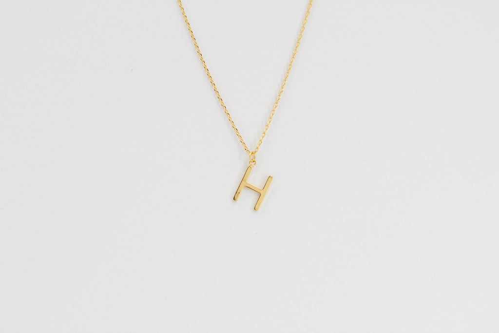 KADOU BOUTIQUE Letter Pendent Necklace — alternative angle
