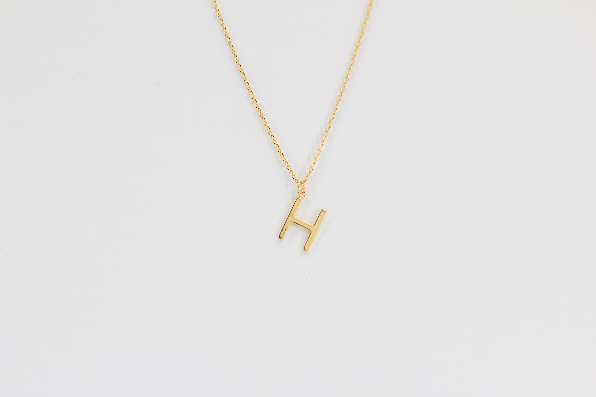 KADOU BOUTIQUE Letter Pendent Necklace — alternative angle