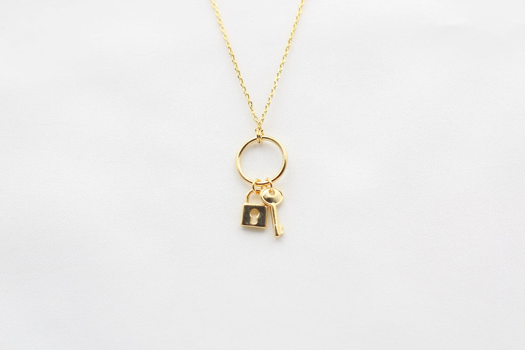 KADOU BOUTIQUE Shiny Lock and Key Ring Necklace — main product shot