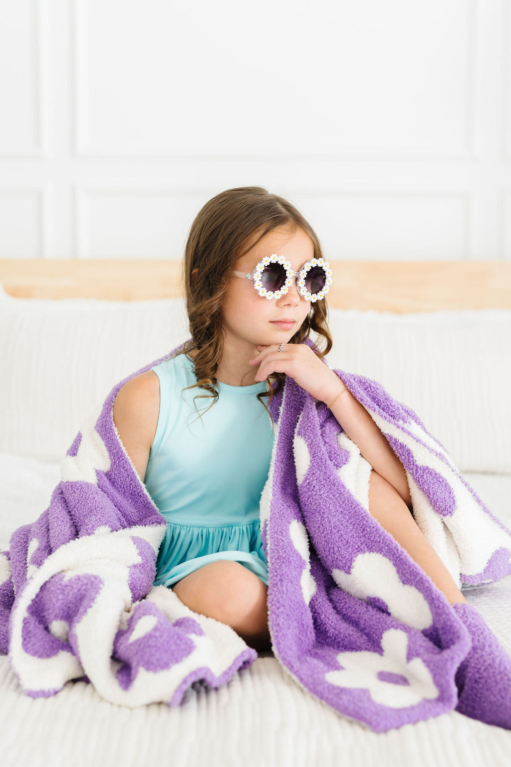 Mila & Rose ® Lilac/Coconut Flower Cozy Blanket — side view