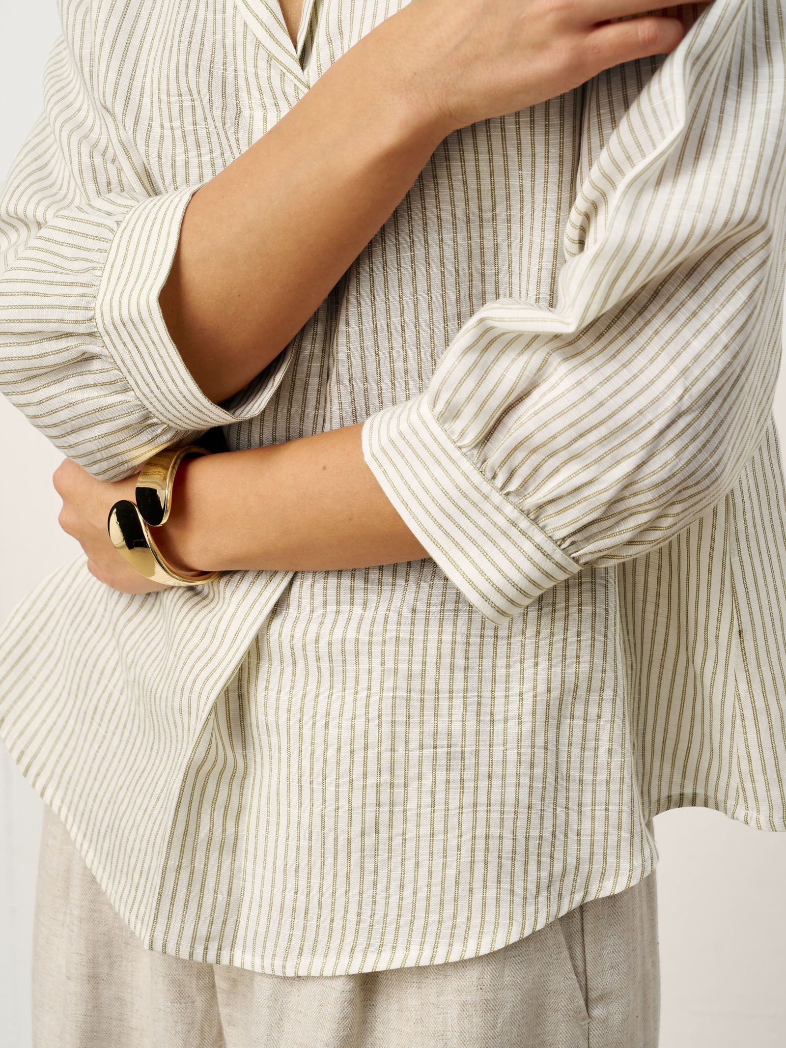 LINTICO Linen-Lyocell Striped Lapel Inverted Pleat Pullover Top MARGOT — detail shot 7
