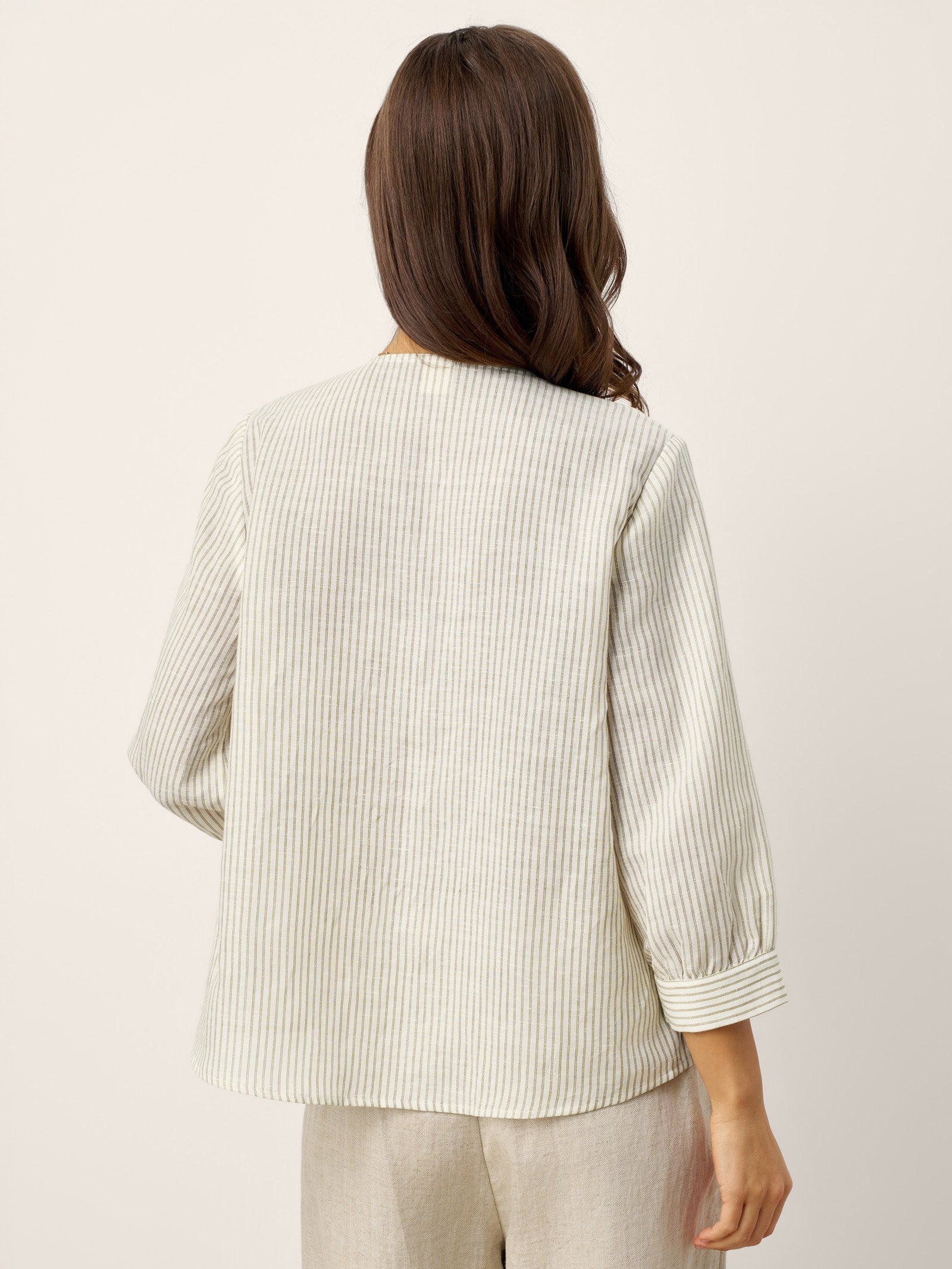 LINTICO Linen-Lyocell Striped Lapel Inverted Pleat Pullover Top MARGOT — LINTICO branding close-up