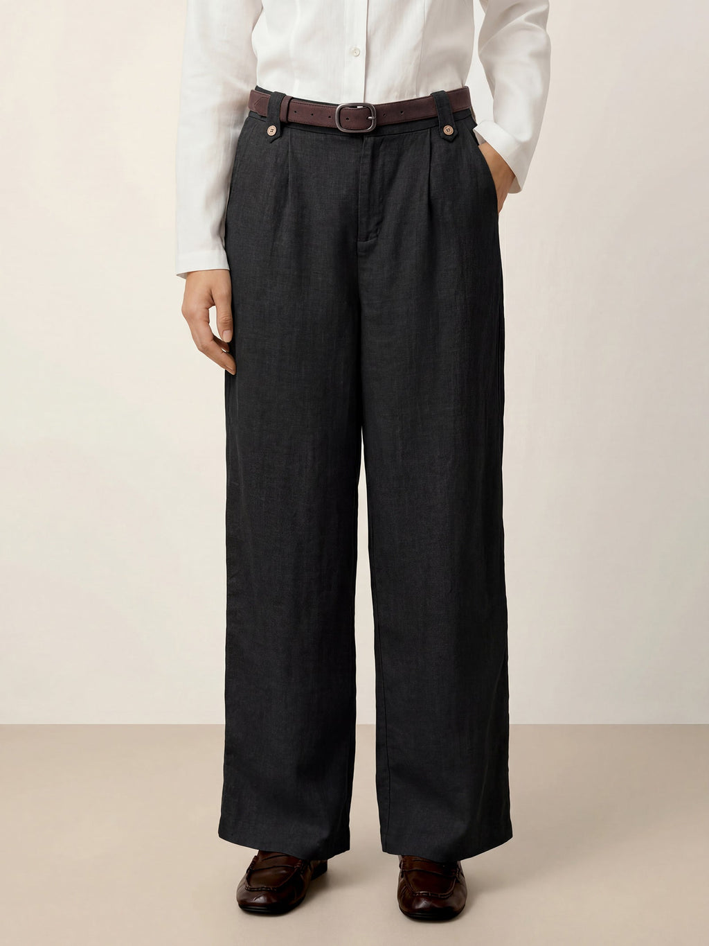 LINTICO Linen-Lyocell Pleated Wide Leg Trousers with Back Elastic & Button Detail… — detail shot 8