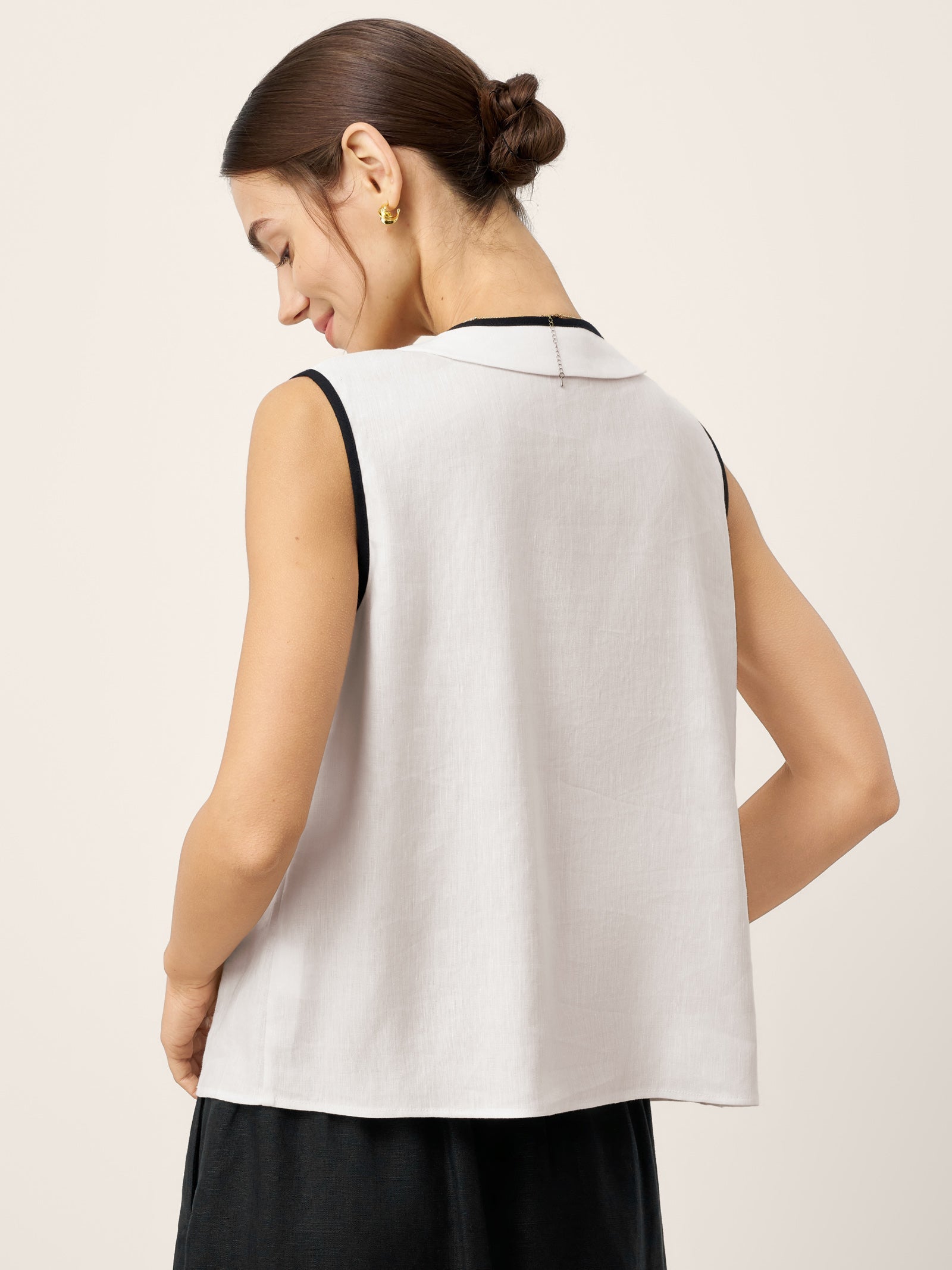 LINTICO Linen-Lyocell Contrast Trim Pleated Sleeveless Top JUNIPER — tops-shirts-linen blend category context