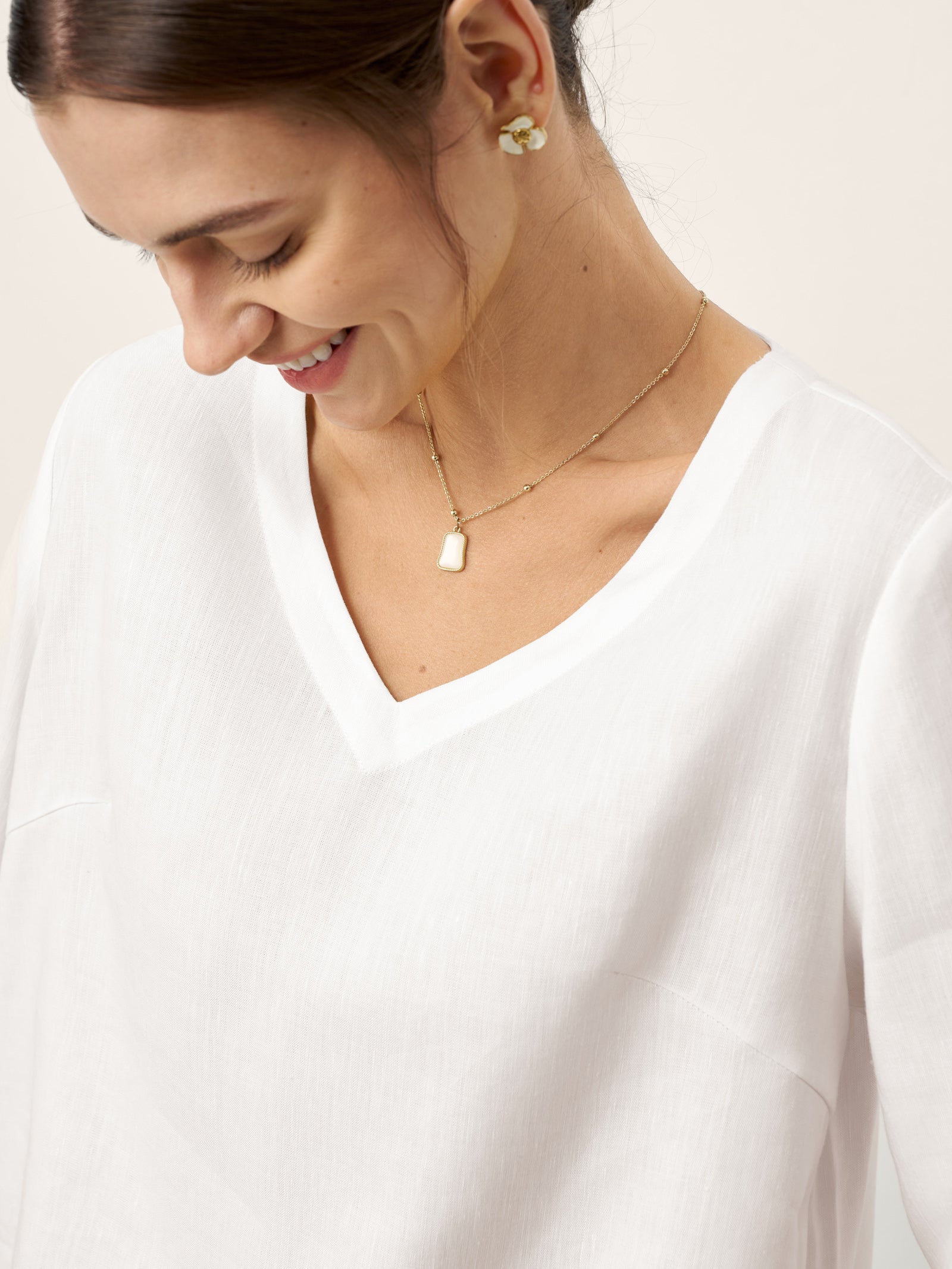 LINTICO LINTICO Linen-Lyocell V-Neck Button Detail Overtop ODETTE — lifestyle worn / used context