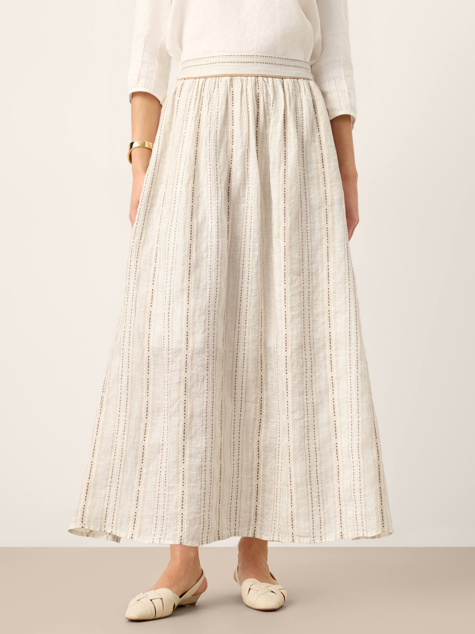 LINTICO Linen Striped Contrast Trim A-Line Bohemian Skirt with Lining ISMERIE — lifestyle worn / used context