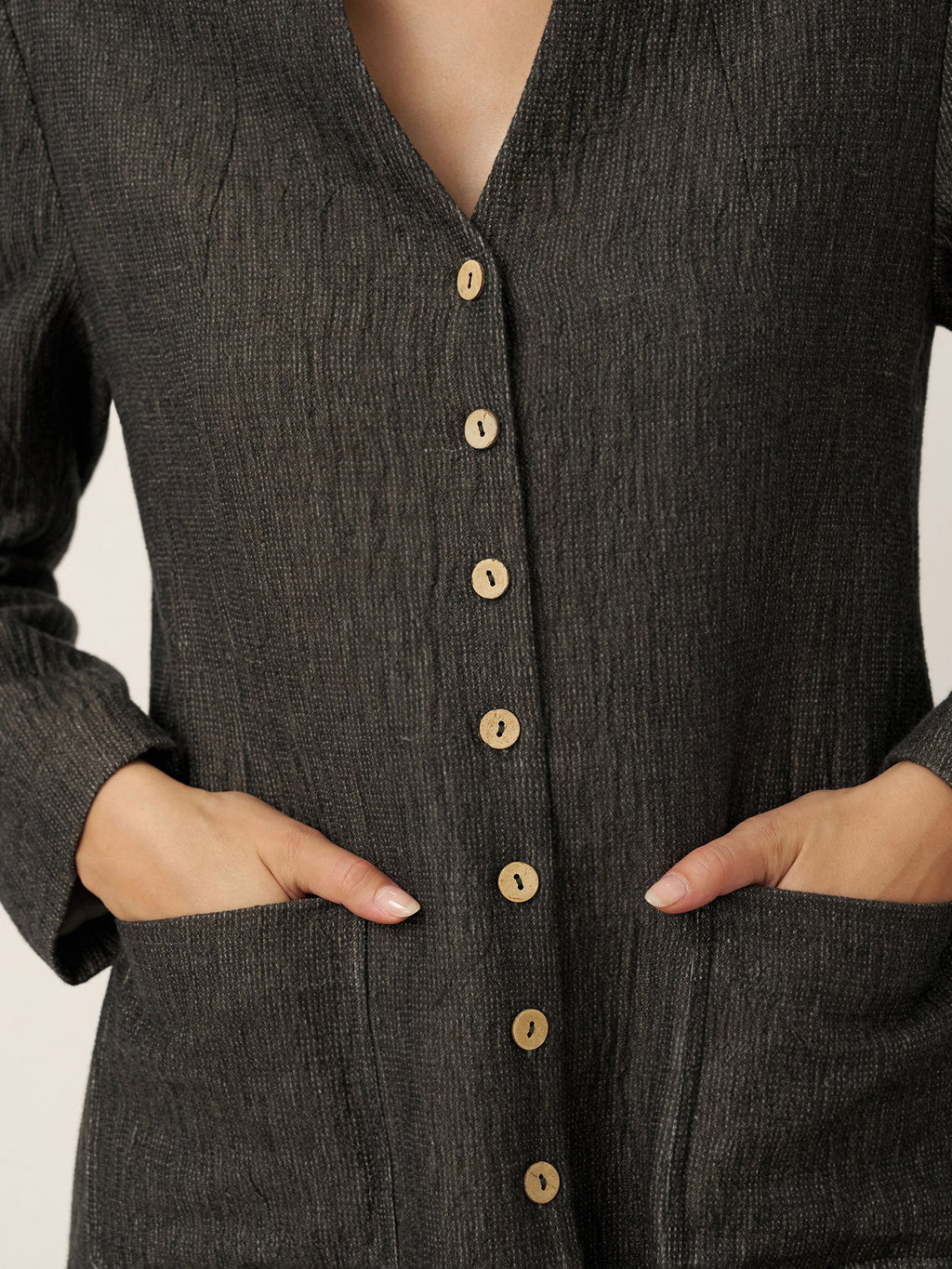 LINTICO Linen Mandarin Collar Button-Up Long Shirt Jacket JORDAN — detail shot 8