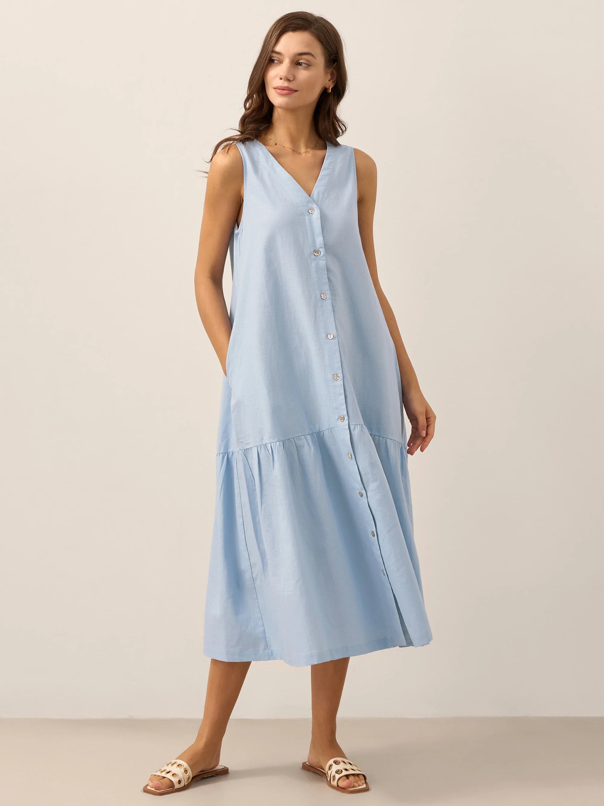 LINTICO Linen Vacation Sleeveless V-Neck Mid-Length Dress CELINE — detail shot 6