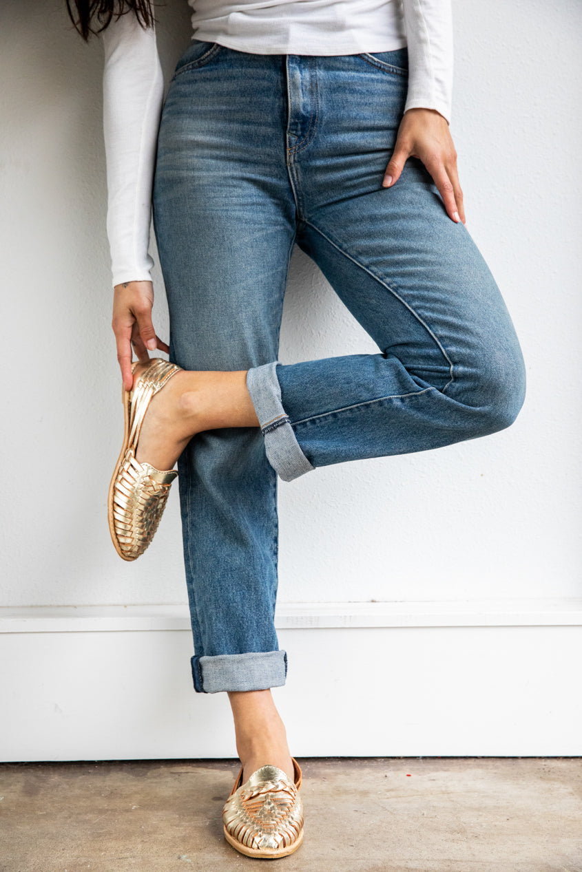 LOLA Y TULA Gold Leather Huarache — back view