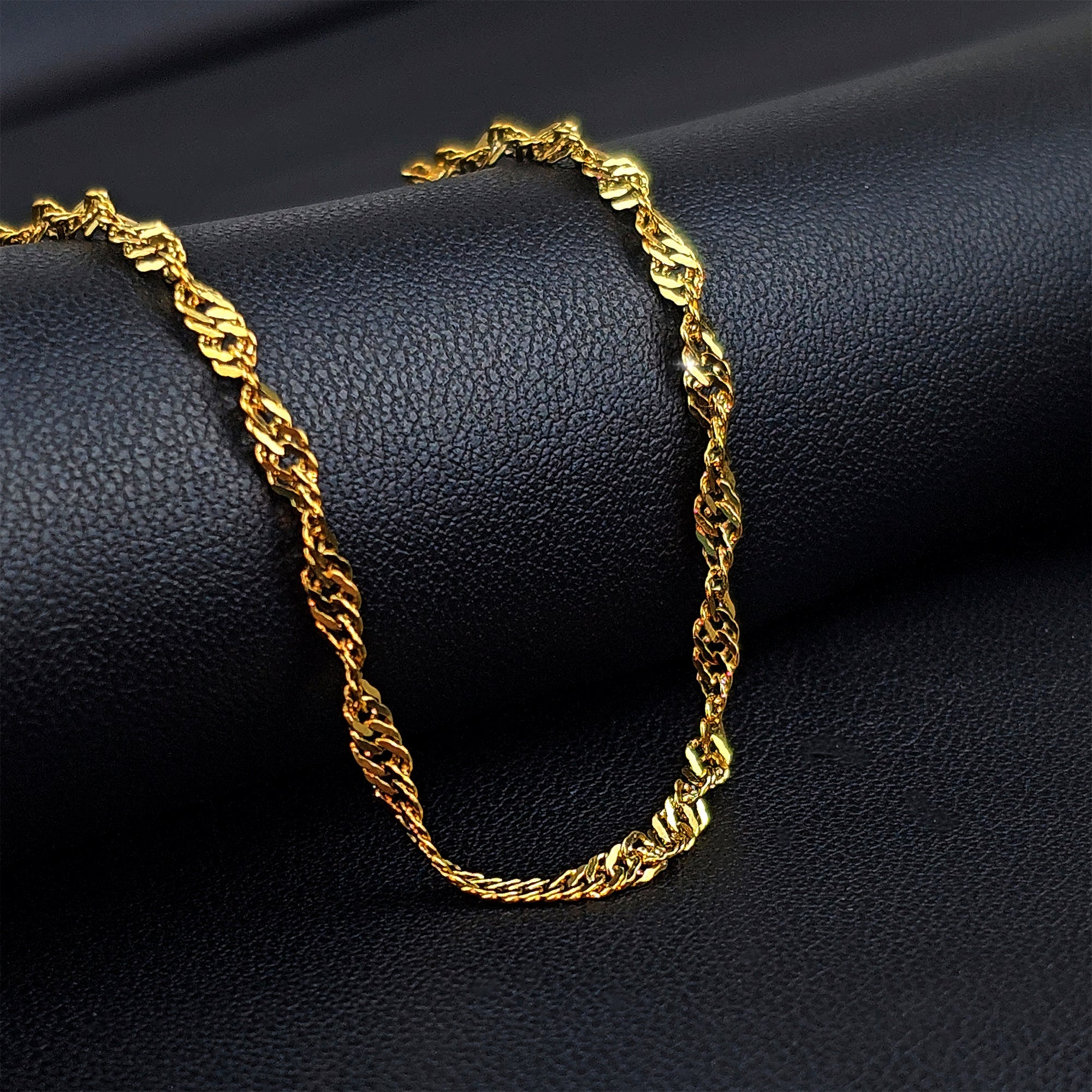 BodyCandy Stainless Steel Gold Tone PVD Twisted Luxe Chain Layering Necklace — detail close-up