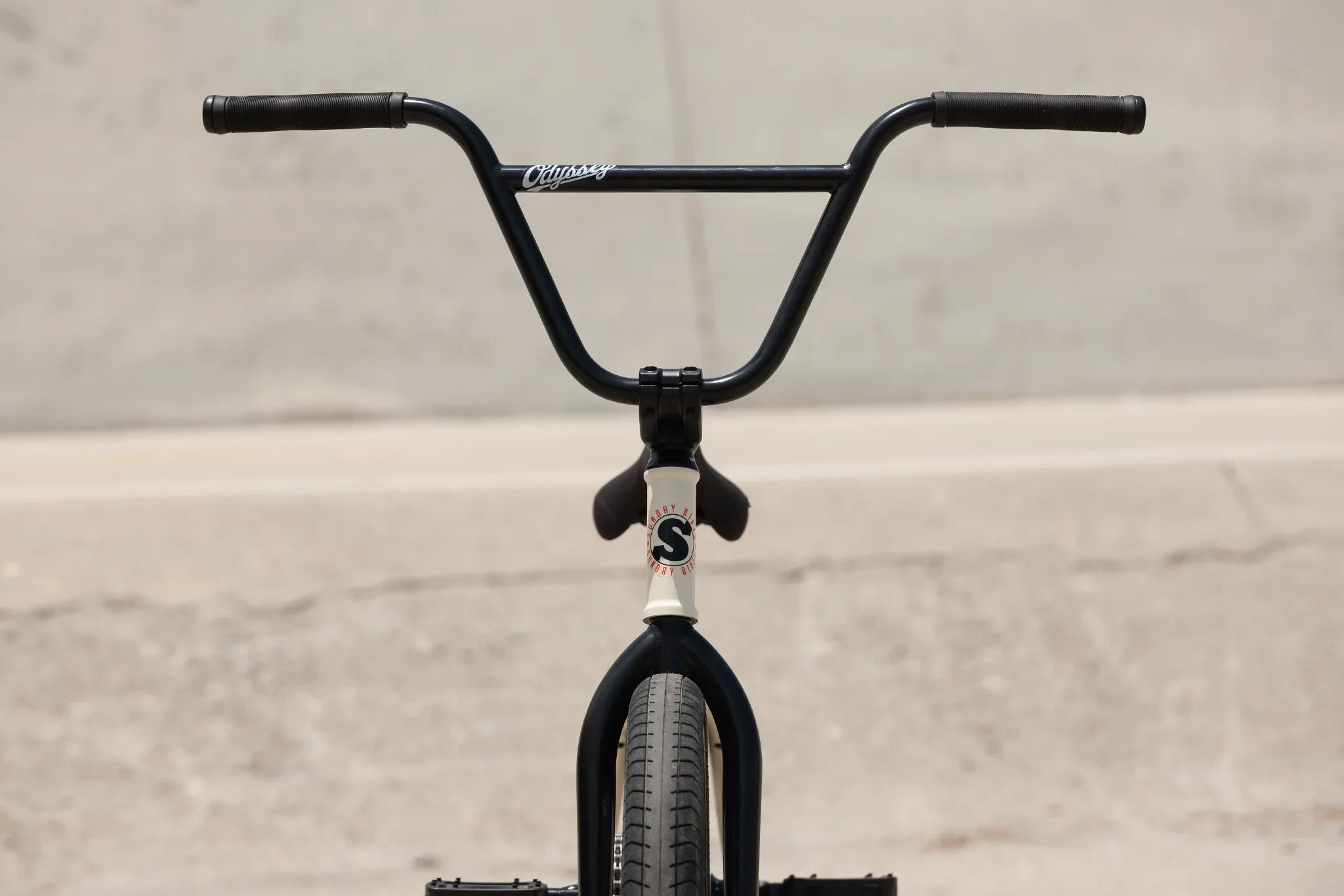 Sunday 2022 Soundwave Cassette Special 21″ Gary Young Signature Complete BMX Bike RHD/LHD - Gloss Classic White