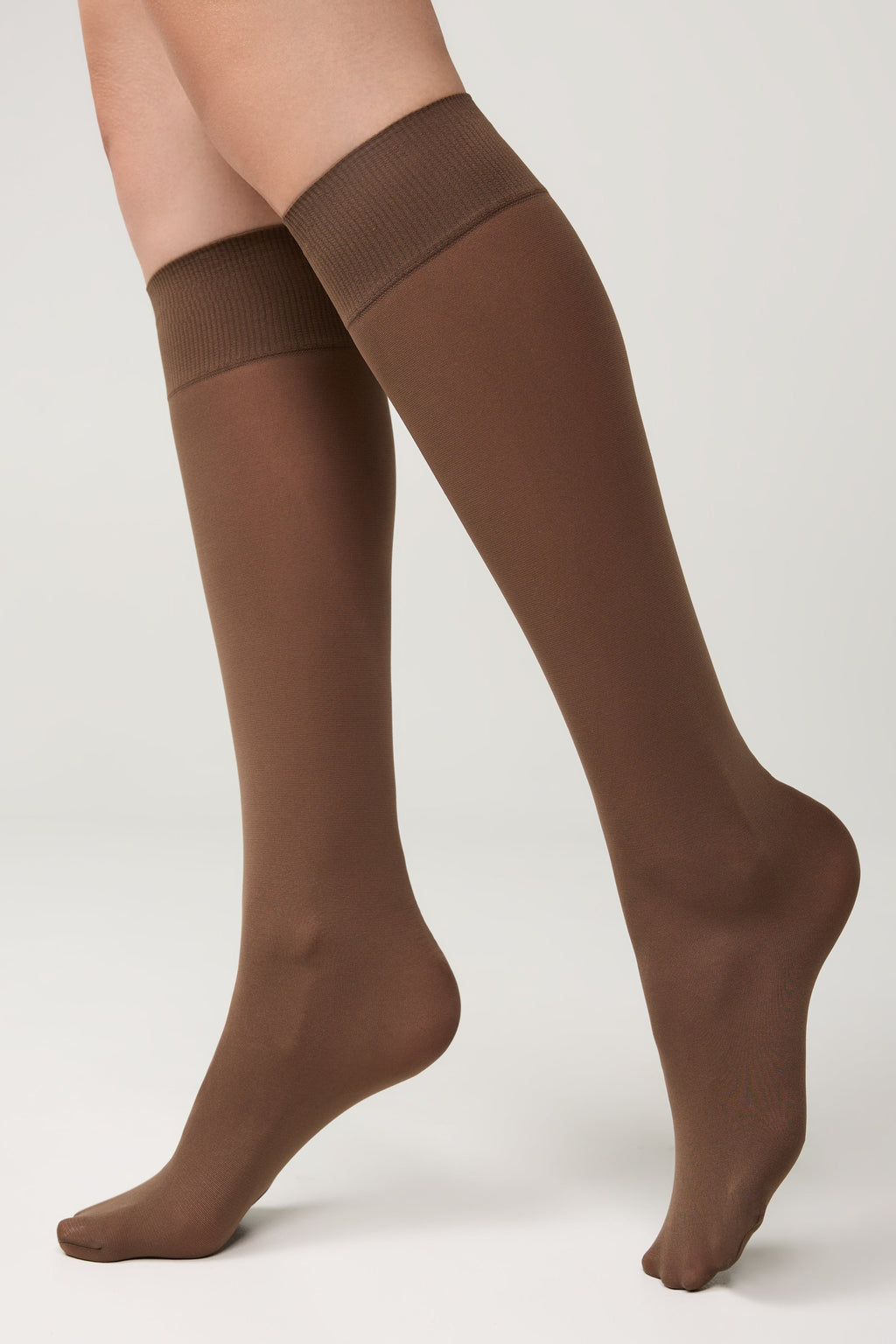 TheRanok.com Knee Highs Conte Microfibra 50 Den (1 pair) — in-use photo