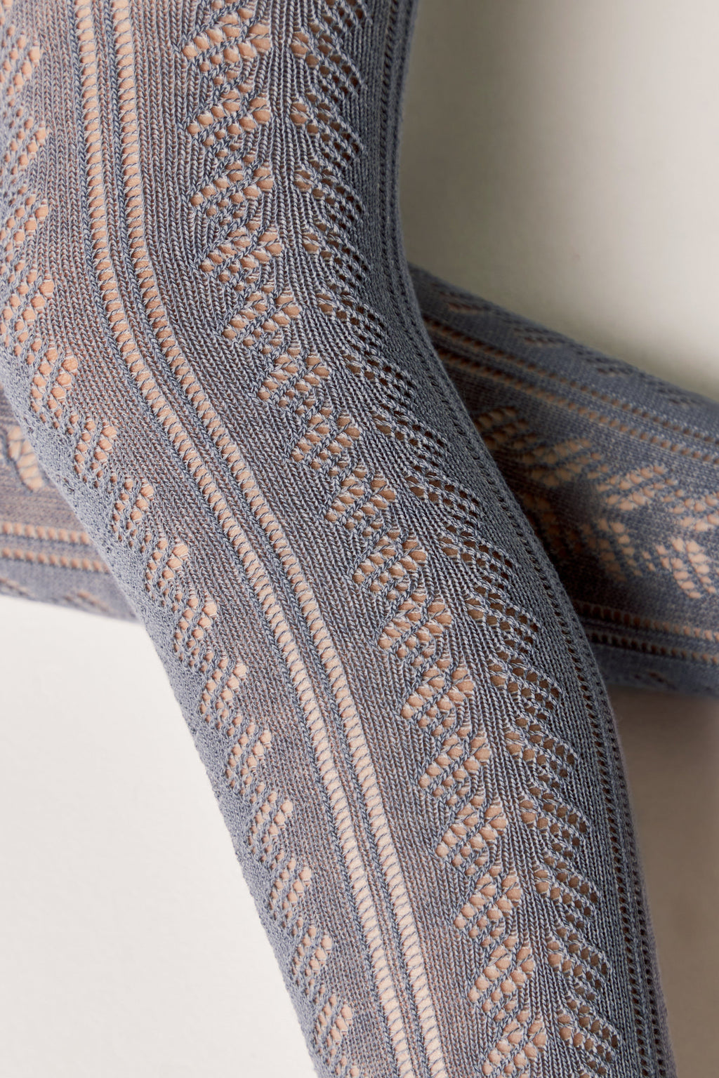 TheRanok.com Conte-Kids Cotton Tights Miss 617 - Lace Pattern — fabric or material detail