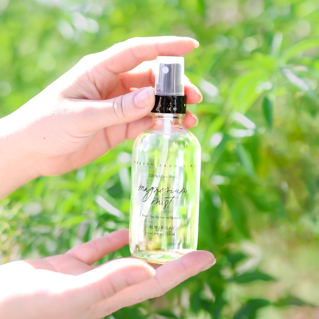 Pretty farm girl Magnesium Mist Body Spray — detail close-up