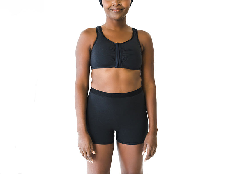 Everviolet Maia Girl Short, Black — lifestyle context