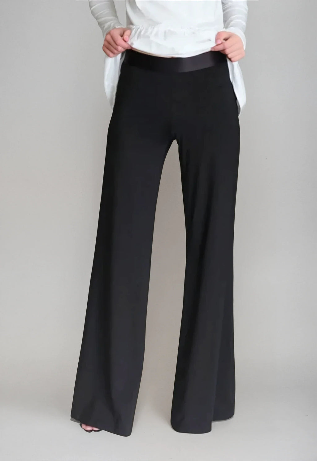 Buki Marta Wide Leg Pant — detail close-up