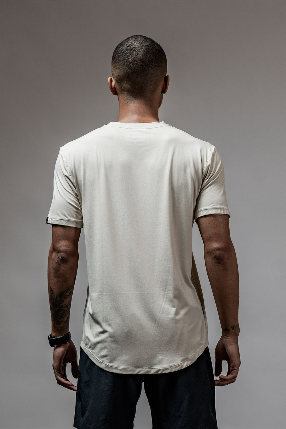 Varlo Men's Everyday Terra Tee (Sand Dust) — fabric or material detail