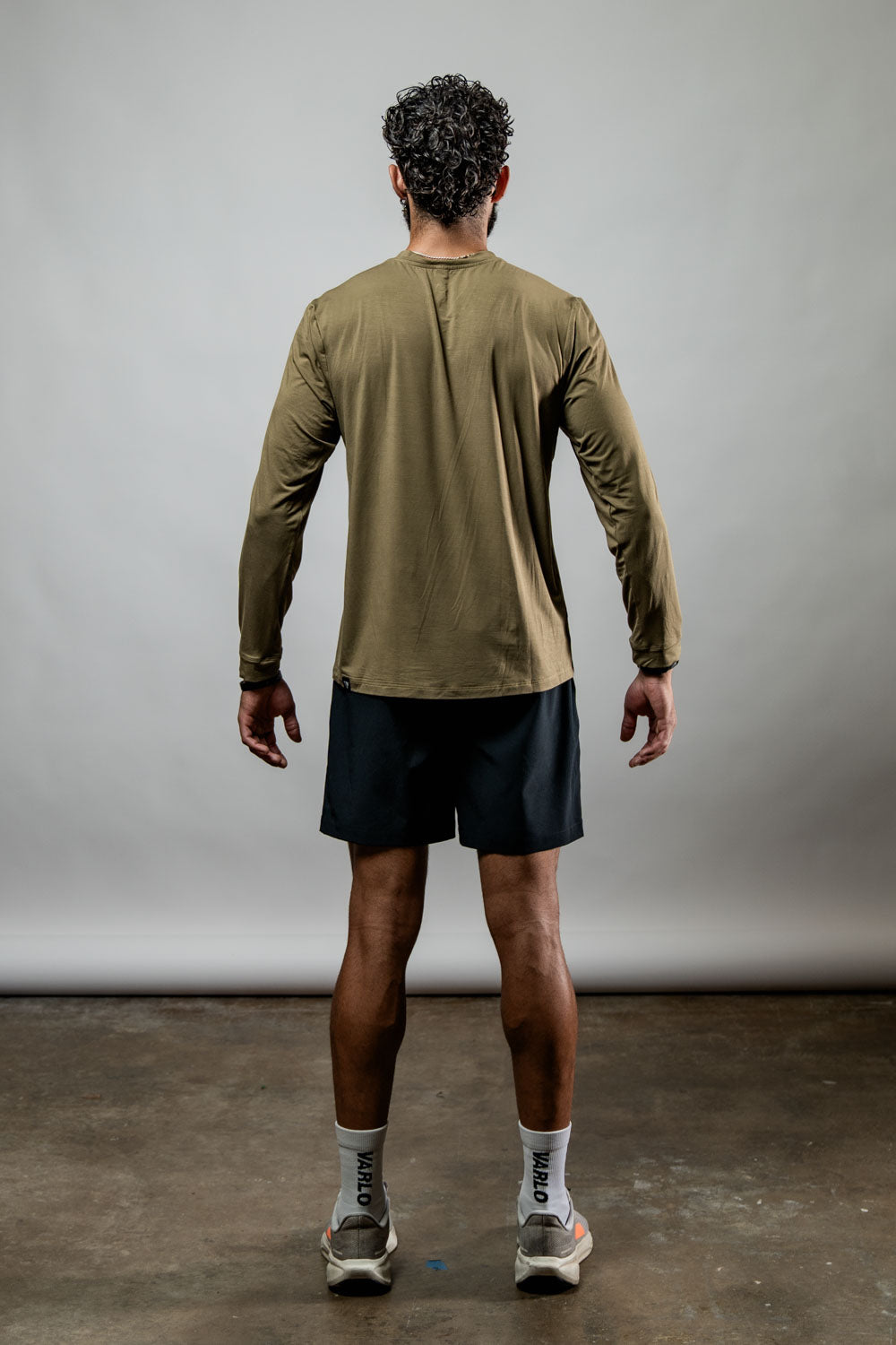 Varlo Men's Terra Recovery Field Shirt (Timber) — feature highlight