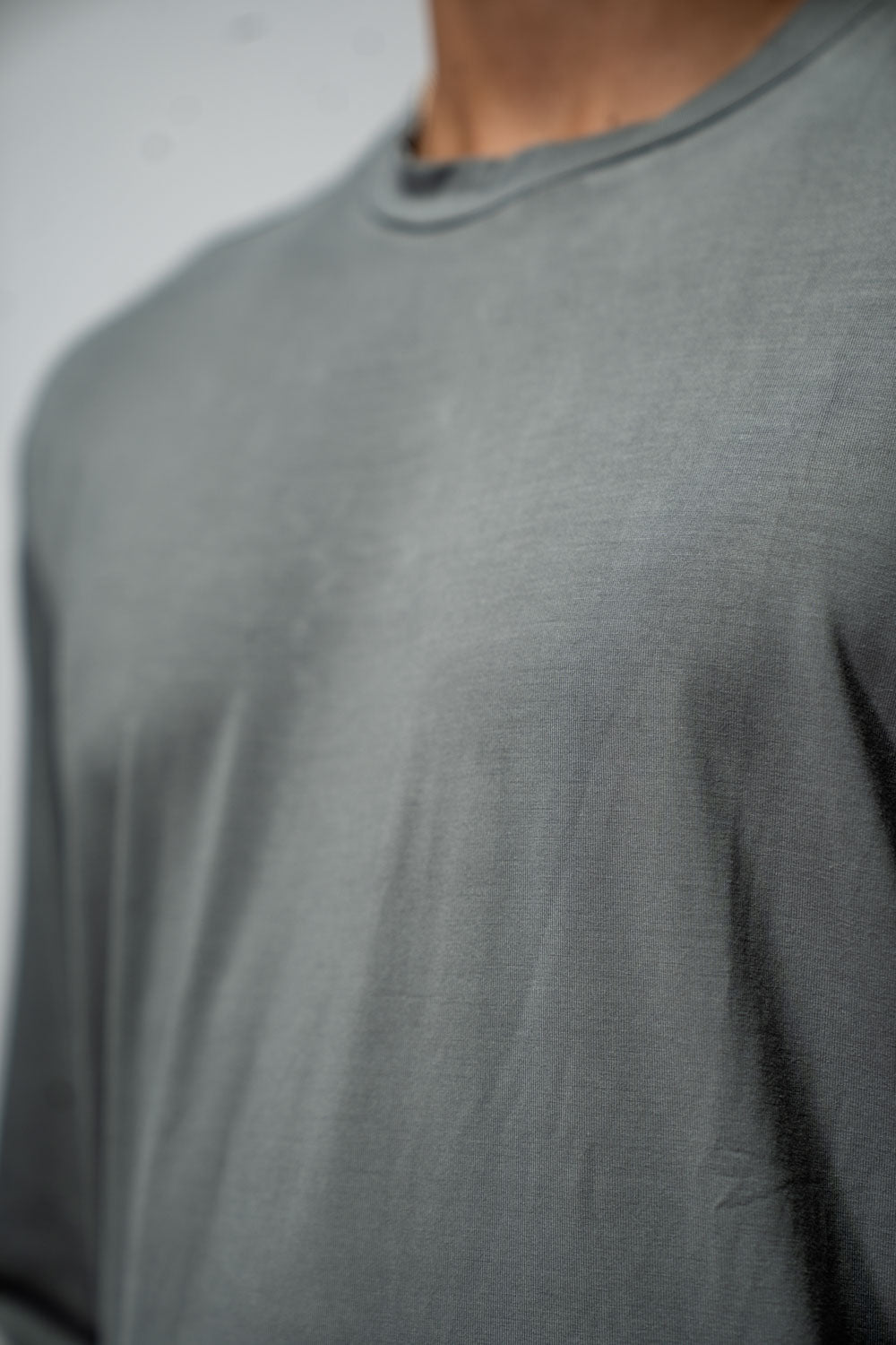 Varlo Varlo Men's Terra Recovery Field Shirt (Stone Gray) — fabric or material detail