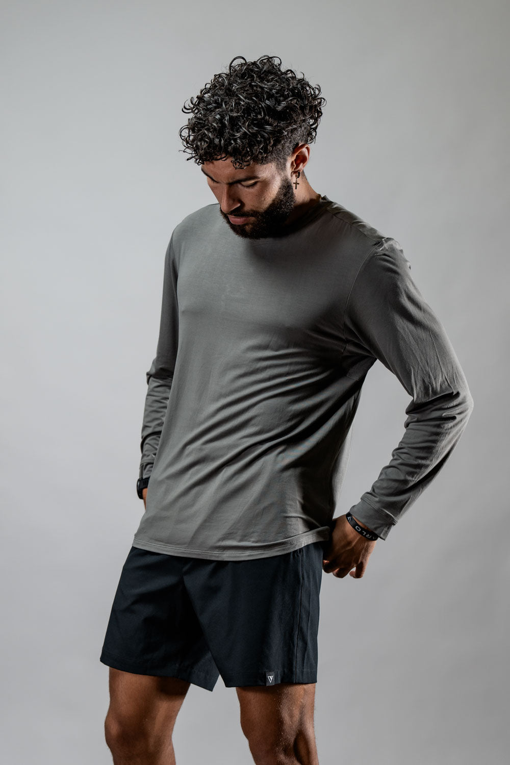 Varlo Men's Terra Recovery Field Shirt (Stone Gray) — detail shot 8