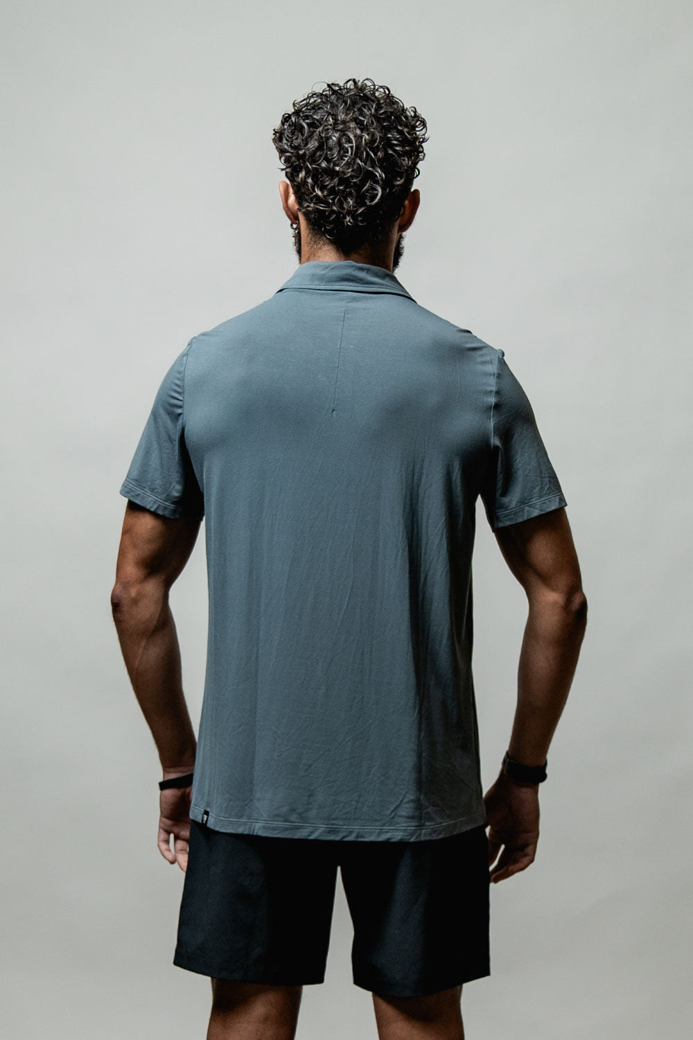 Varlo Men's Terra Recovery Polo (Ash Gray) — detail shot 6