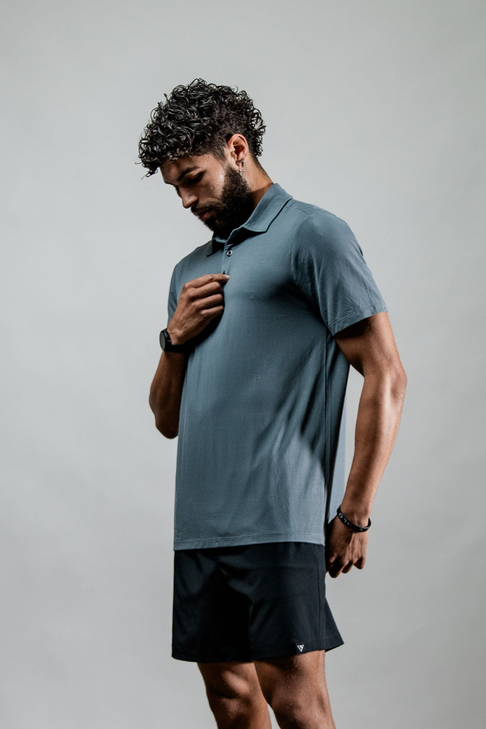 Varlo Men's Terra Recovery Polo (Ash Gray) — detail shot 10